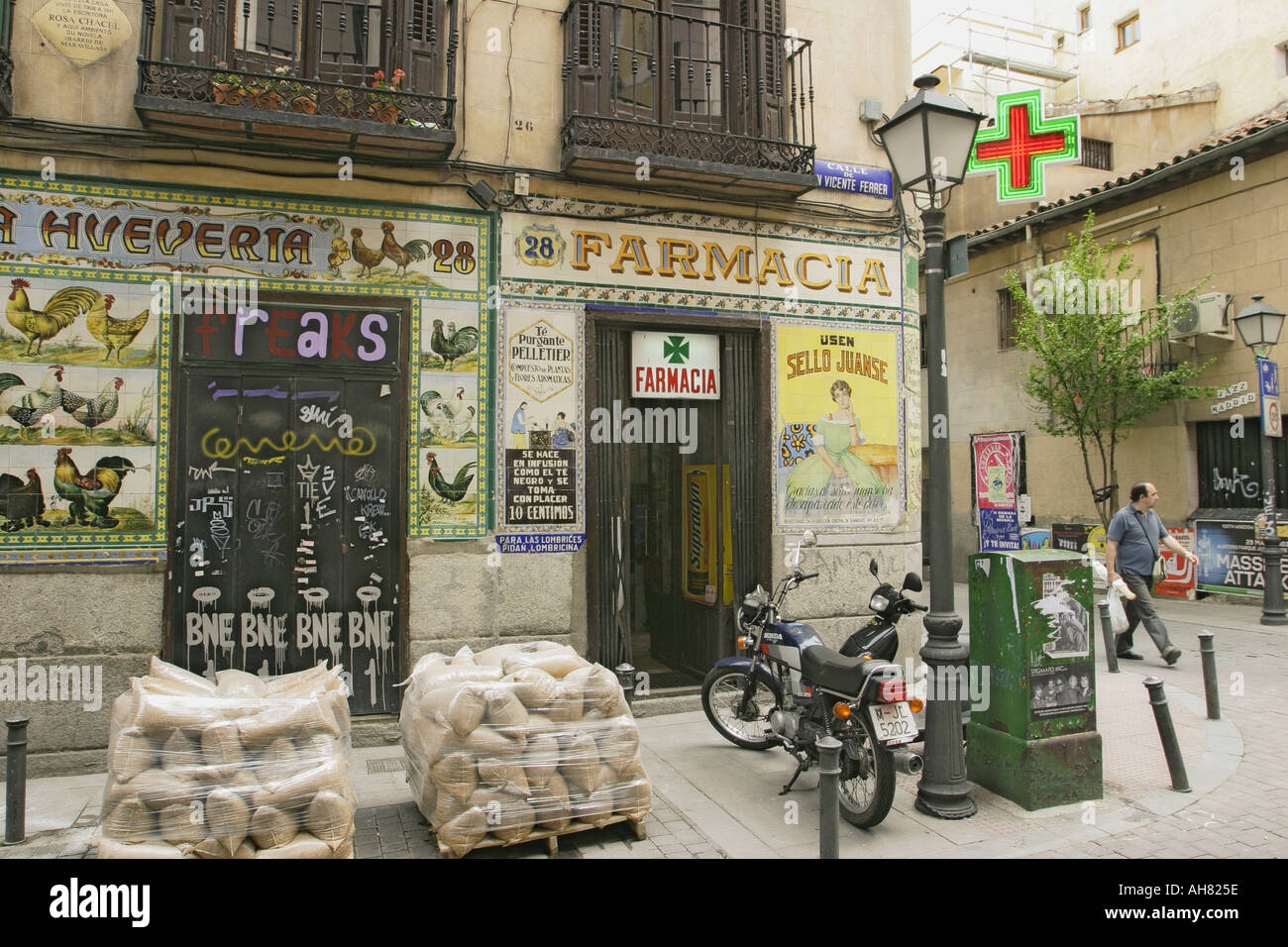 Madrid Spanien gefliest Ladenfronten Stockfoto