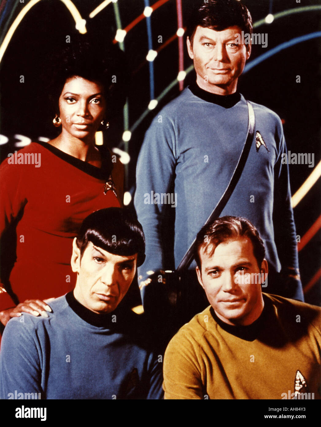 STAR TREK U.S. TV-Serie mit im Uhrzeigersinn von oben links, Michelle Nichols DeForest Kelley William Shatner und Leonard Nimoy Stockfoto