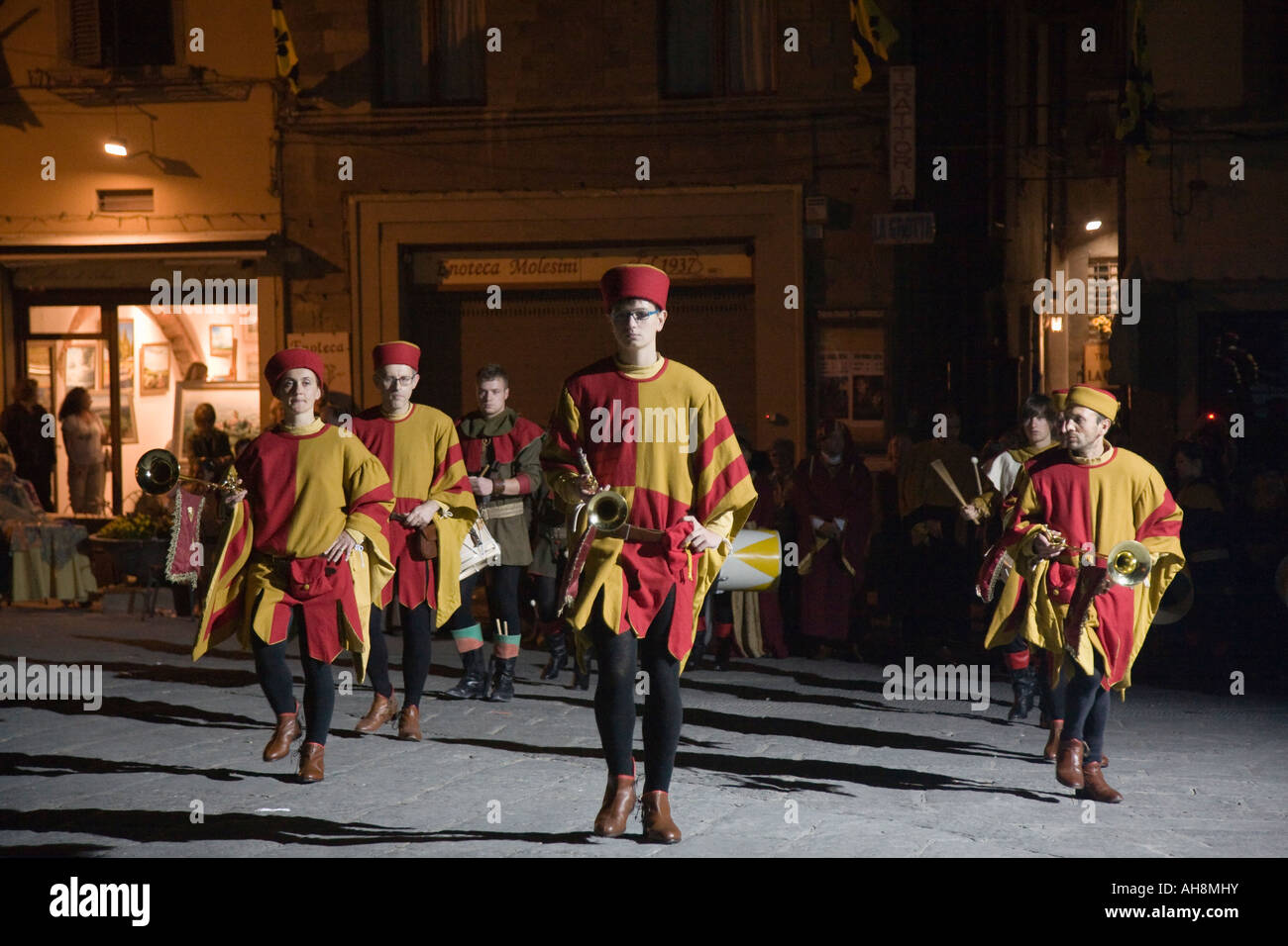 Musikkapelle in uniform religiöses Fest Cortona Toskana Italien Stockfoto