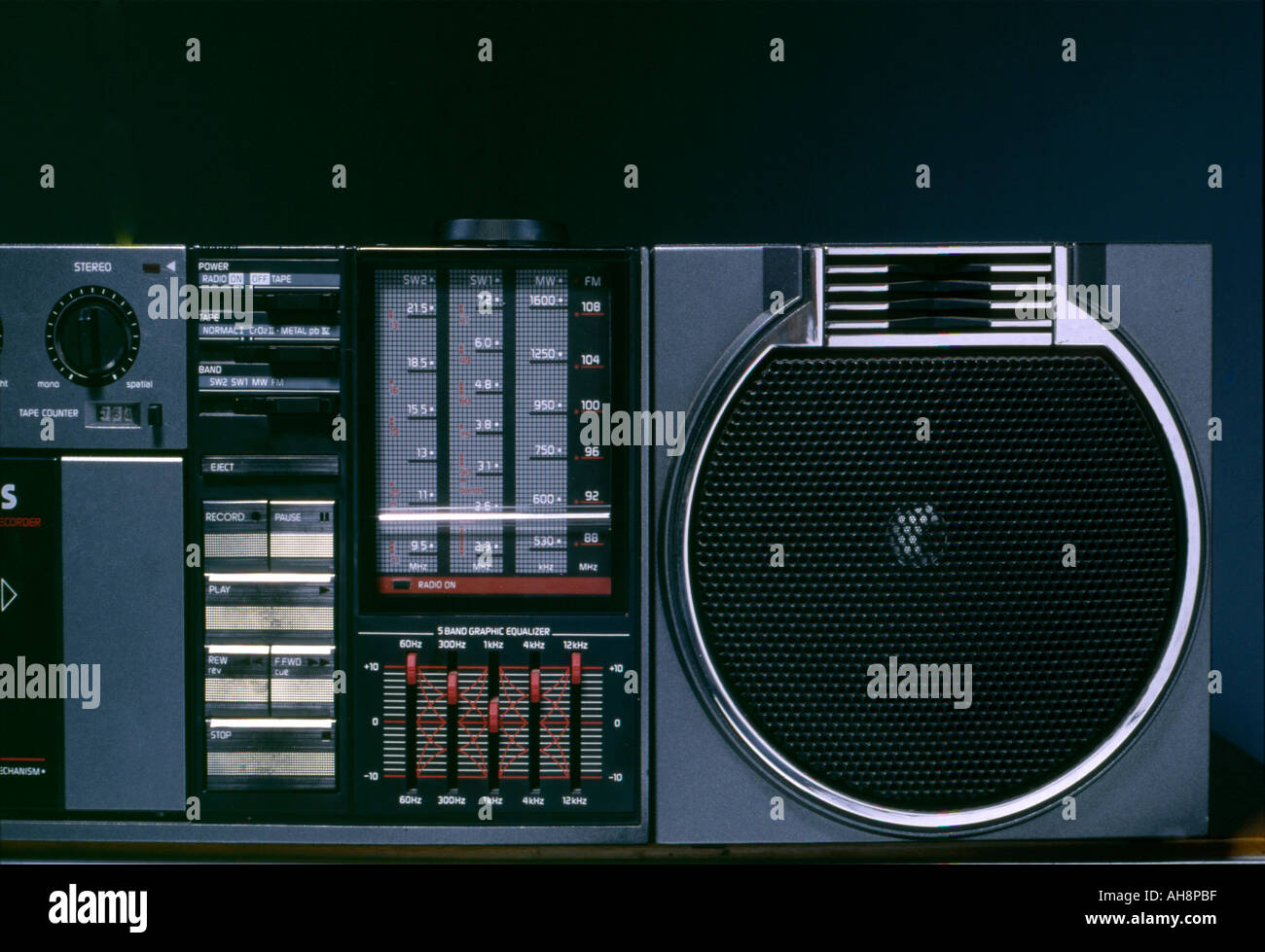 AAD71589 moderne elektronische Artikel Stereo-Musikanlage Stockfoto