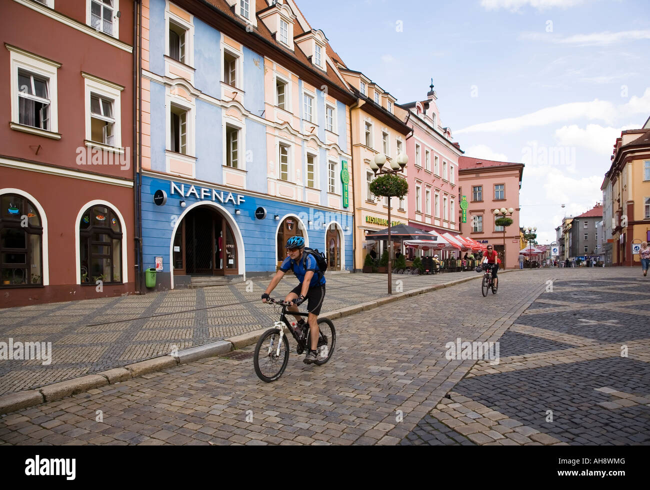 Radfahren durch die wichtigsten quadratische Cheb-Tschechien Stockfoto
