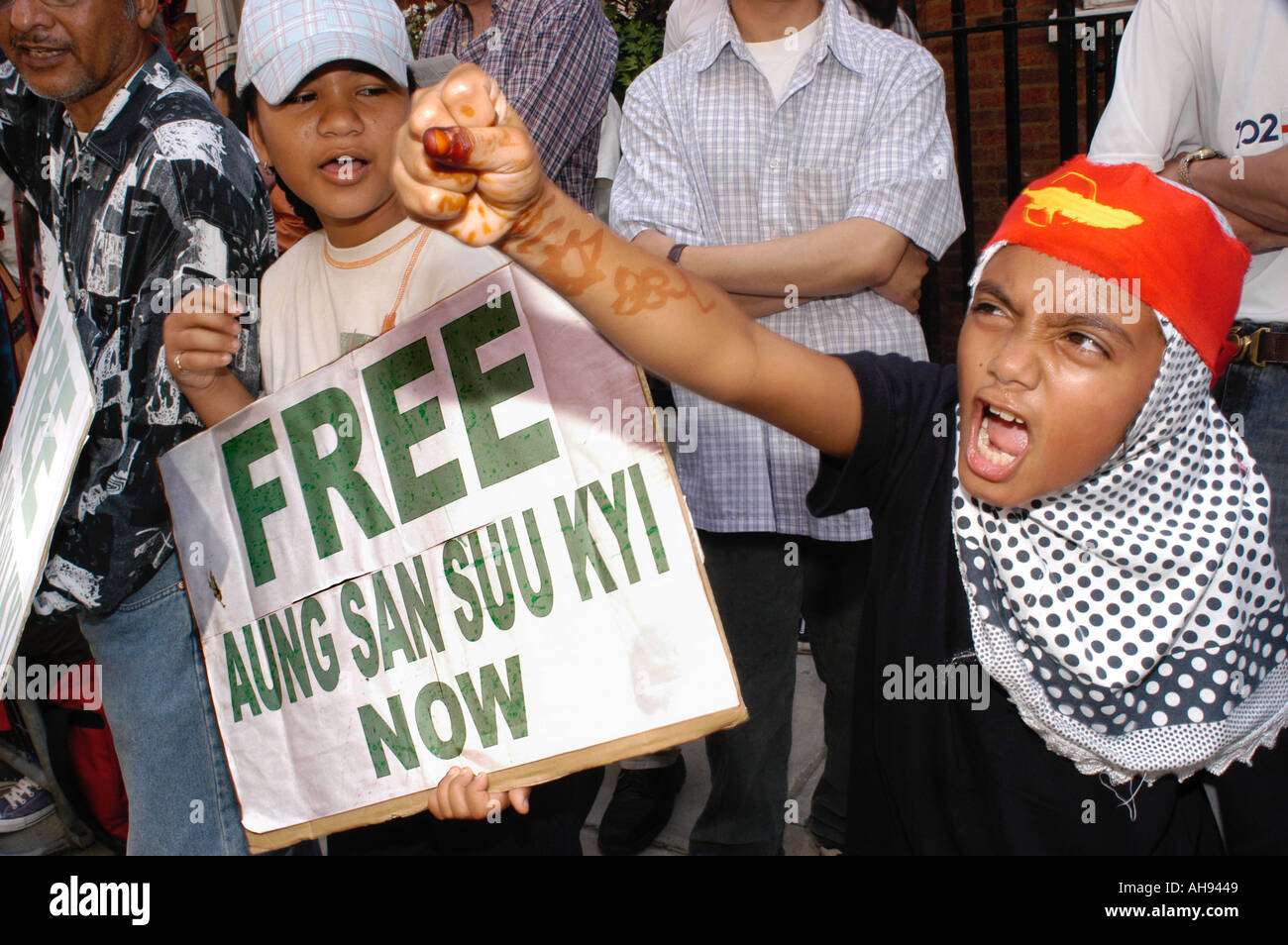 Birmanischen pro-Demokratie-Aktivisten fordern die Freilassung von Aung San Suu Kyi London 8. August 2003 Stockfoto