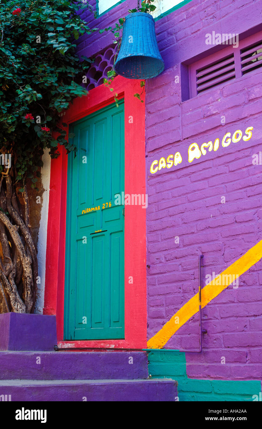 Mexiko Puerto Vallarta Außenansicht des bunten Haus Stockfoto