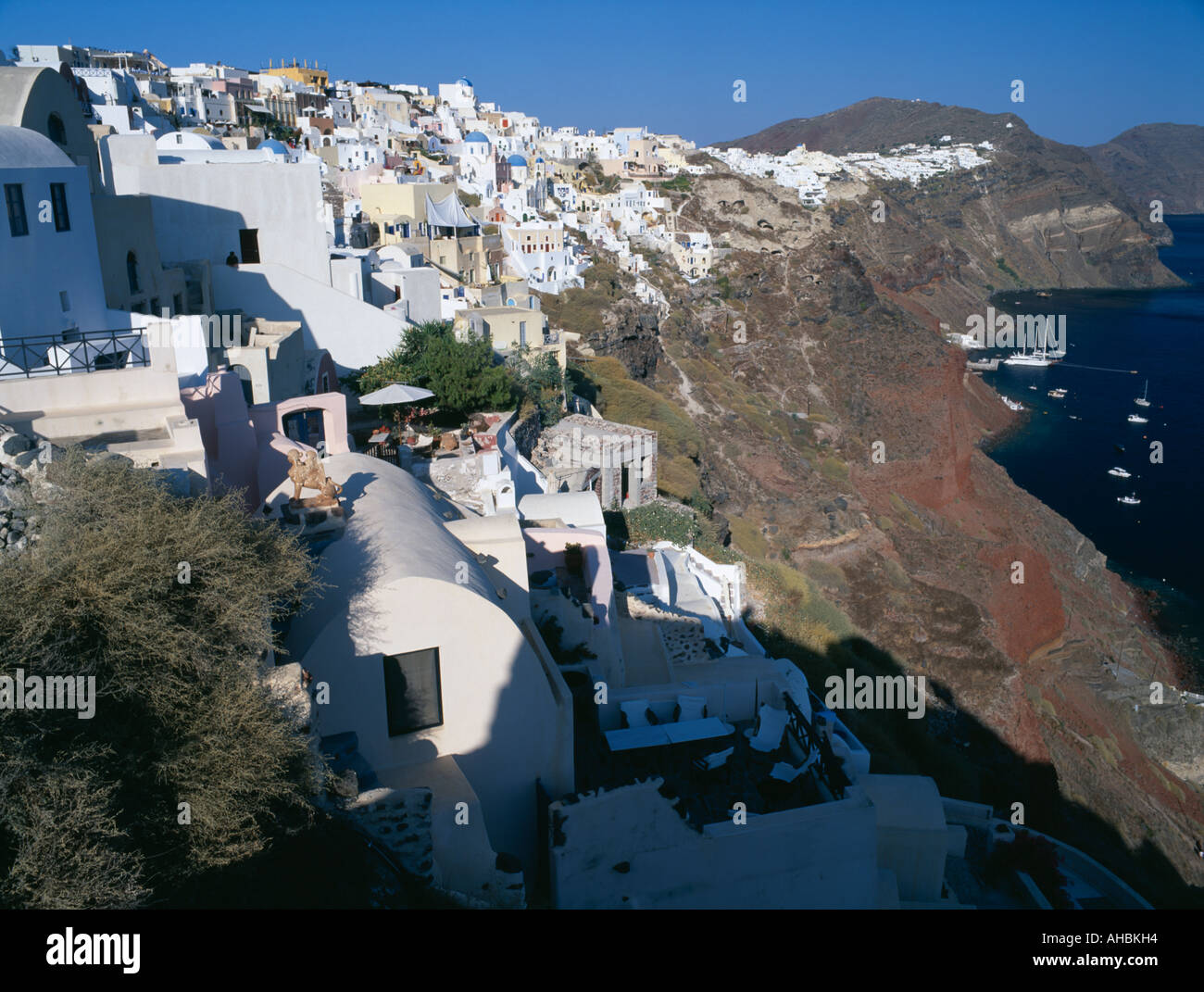 Die spektakulär gelegen Dorf Oia Santorini griechische Inseln Griechenlands Stockfoto