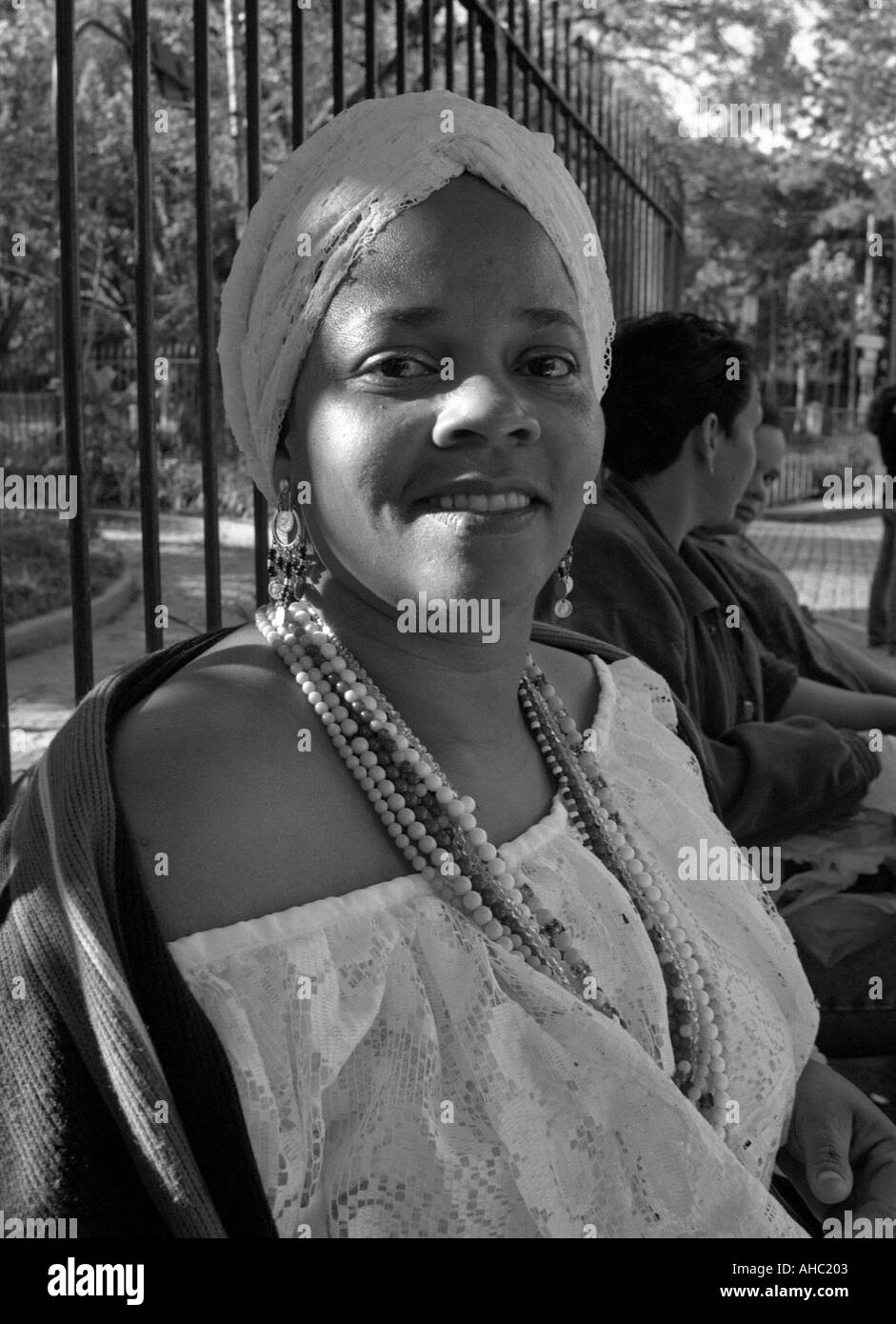 "Bahia Weiblichkeit" schwarze afrikanische Frau in traditioneller Kleidung Petropolis Rio de Janeiro Brasilien Brasil Süden Lateinamerikas Stockfoto