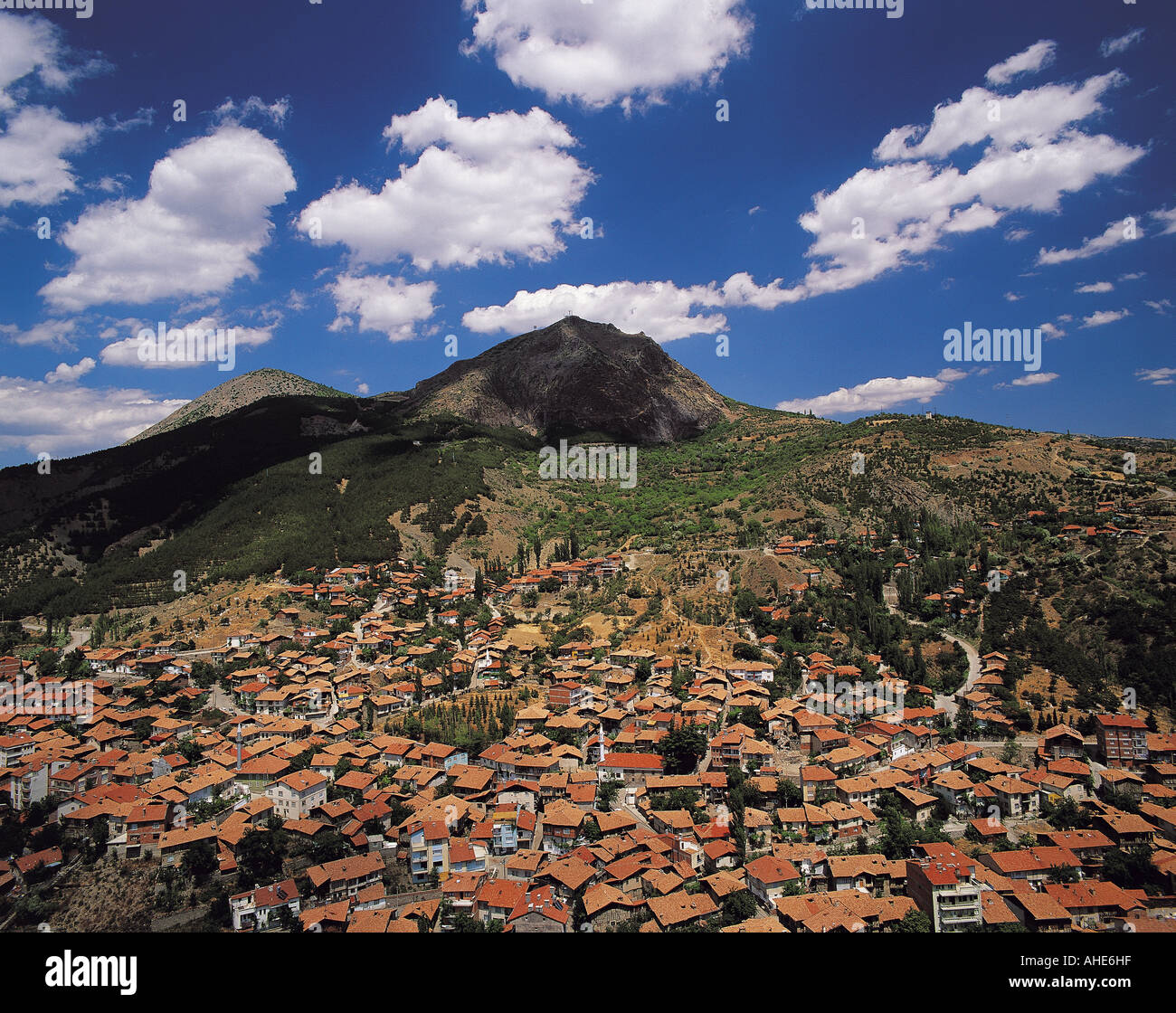Malerische Aussicht Auf Die Malerische Iskilip Stadt Corum T rkei malerische-aussicht-auf-die-malerische-iskilip-stadt-corum-t-rkei