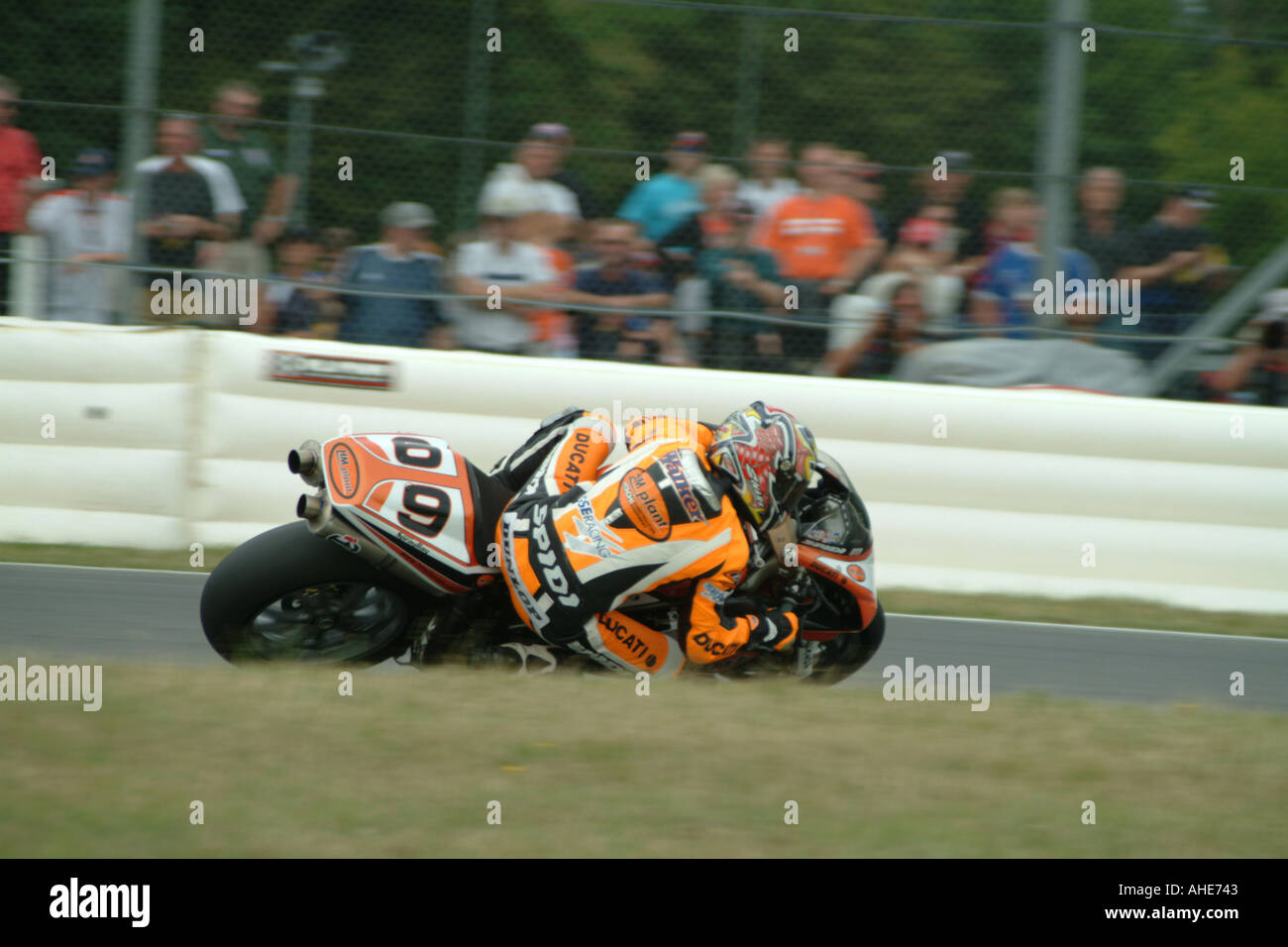 Chris Walker auf F02 Ducati Superbike in Brands Hatch SBK 2003 Stockfoto