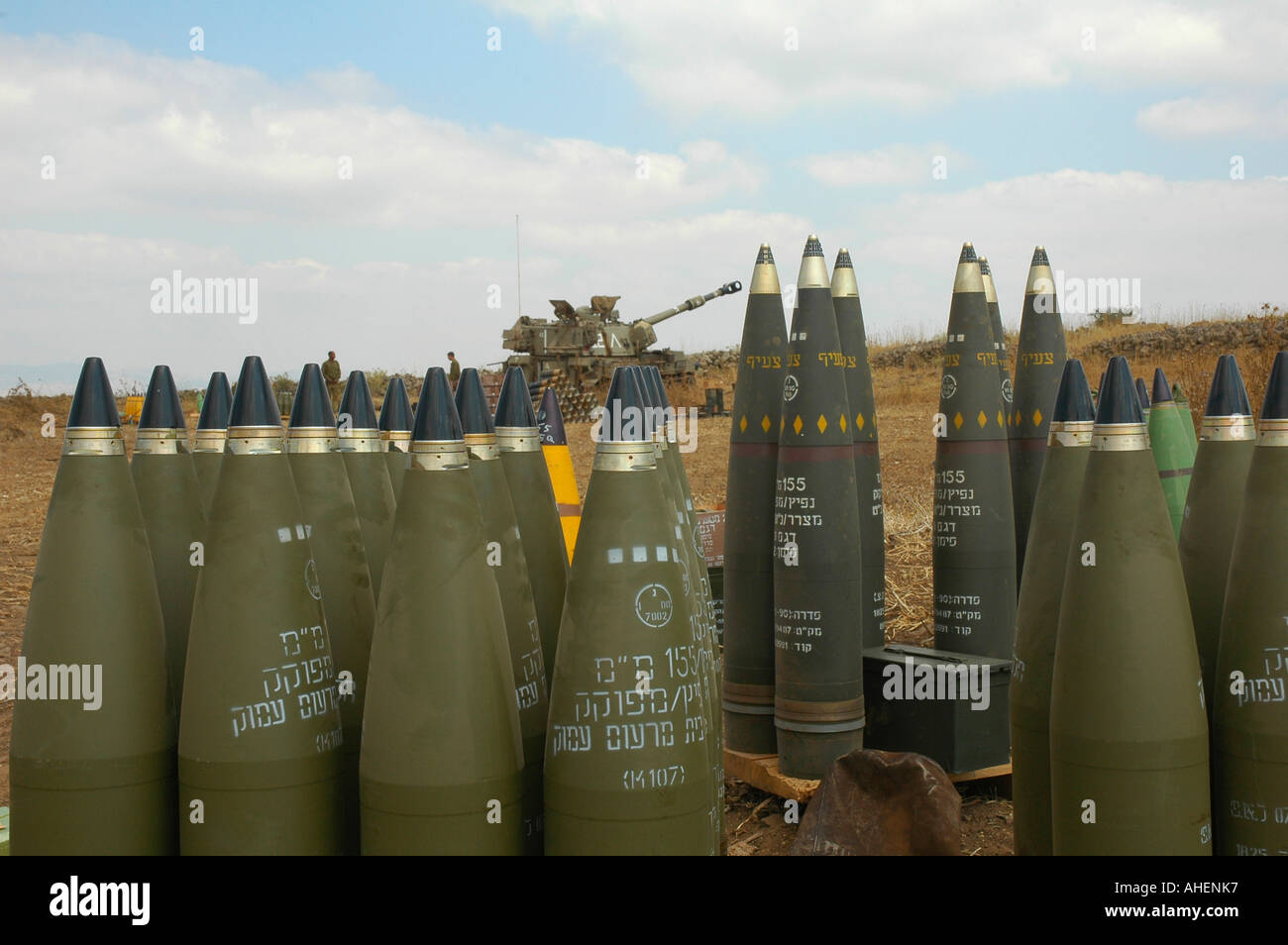 M483A1 DPICM Artillerie geliefert - streumunition durch israelische Artillerie auf den Golanhöhen während Israels Krieg gegen die Hisbollah im Libanon verwendet Stockfoto