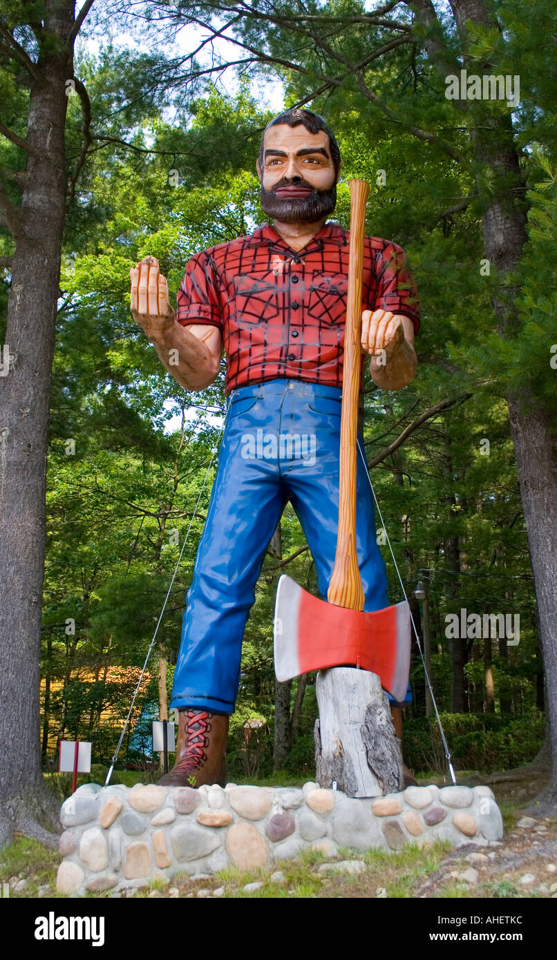 Paul Bunyan Schalldämpfer Mann am Zauberwald in Lake George New York Stockfoto