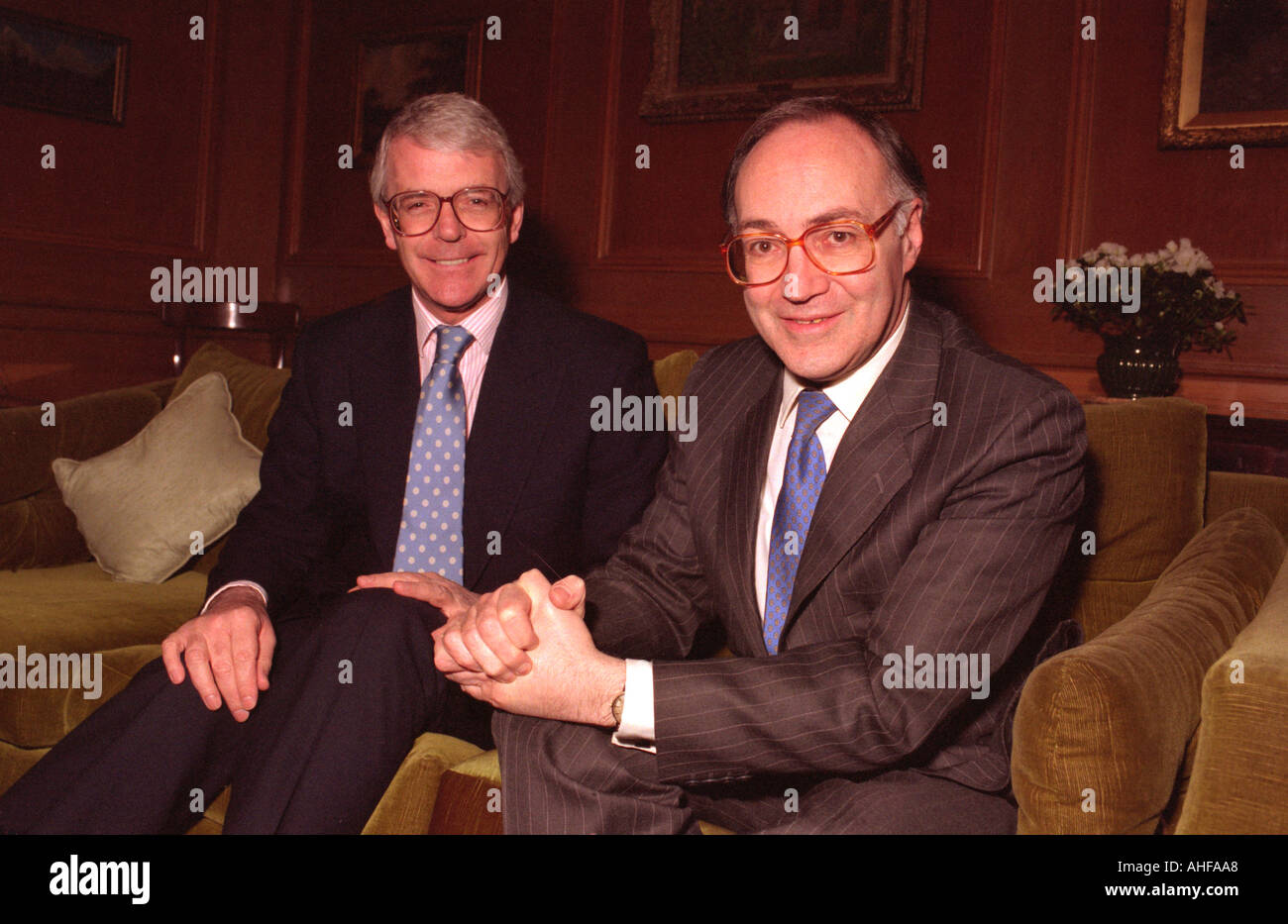 John Major ehemalige Tory pm mit Michael Howard Tory Wartungstafel und Führer an Downing Street Nr.10. Juli 1996 Stockfoto