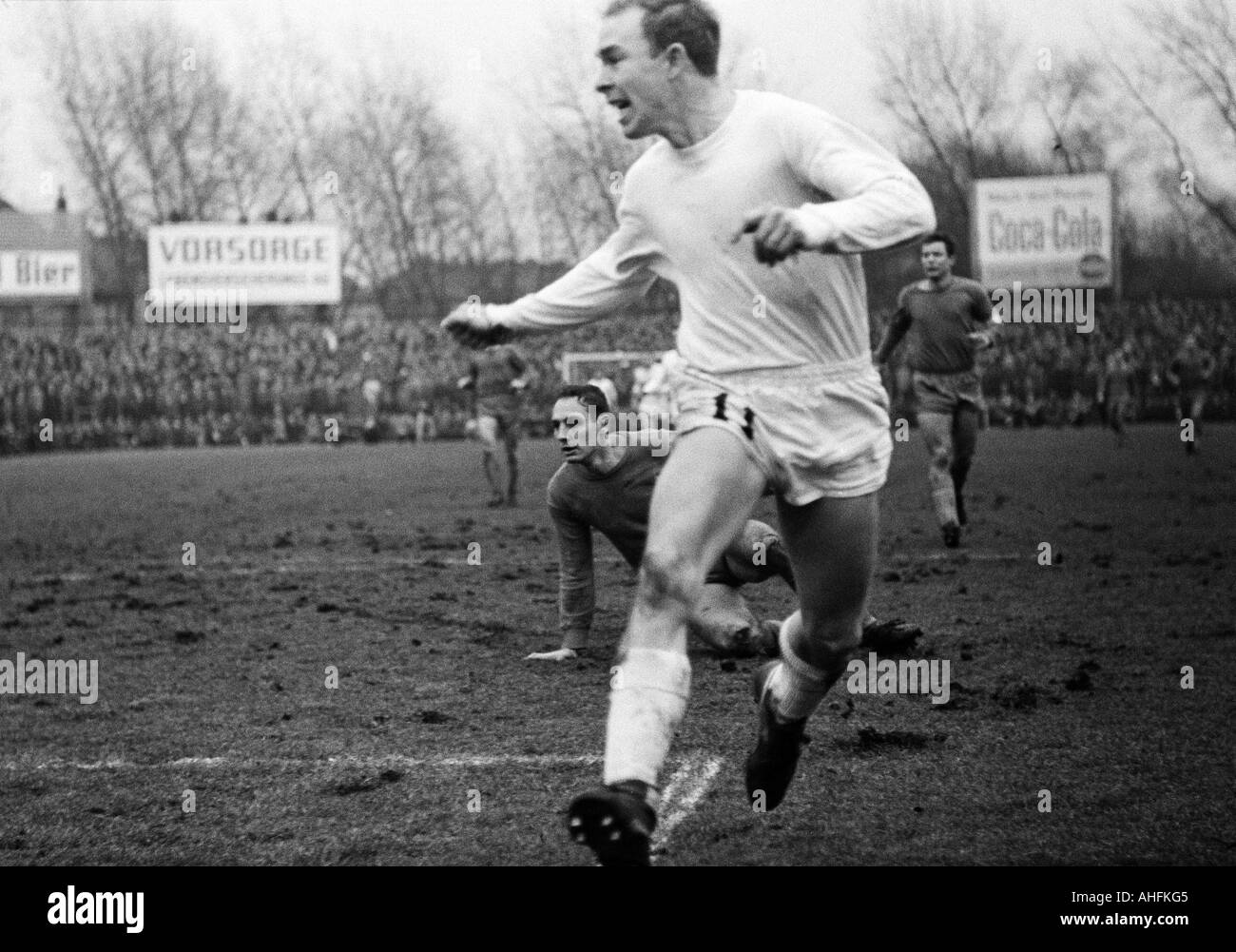 Fußball, DFBPokal, erste Runde, 1966/1967, Stadion Glueckaufkampfbahn