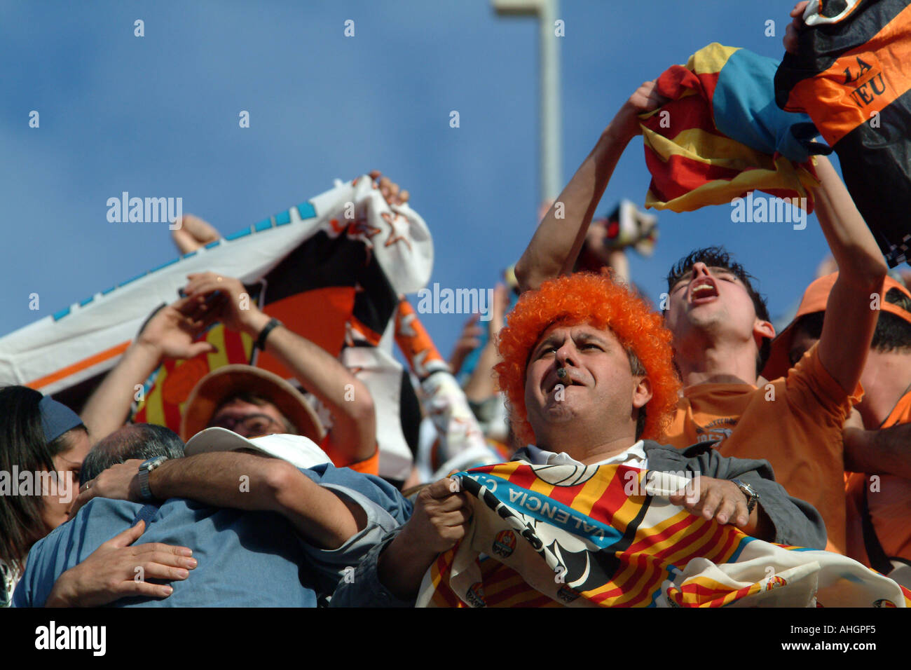 Valencia CF-Fans feiern ein Ziel Stockfoto