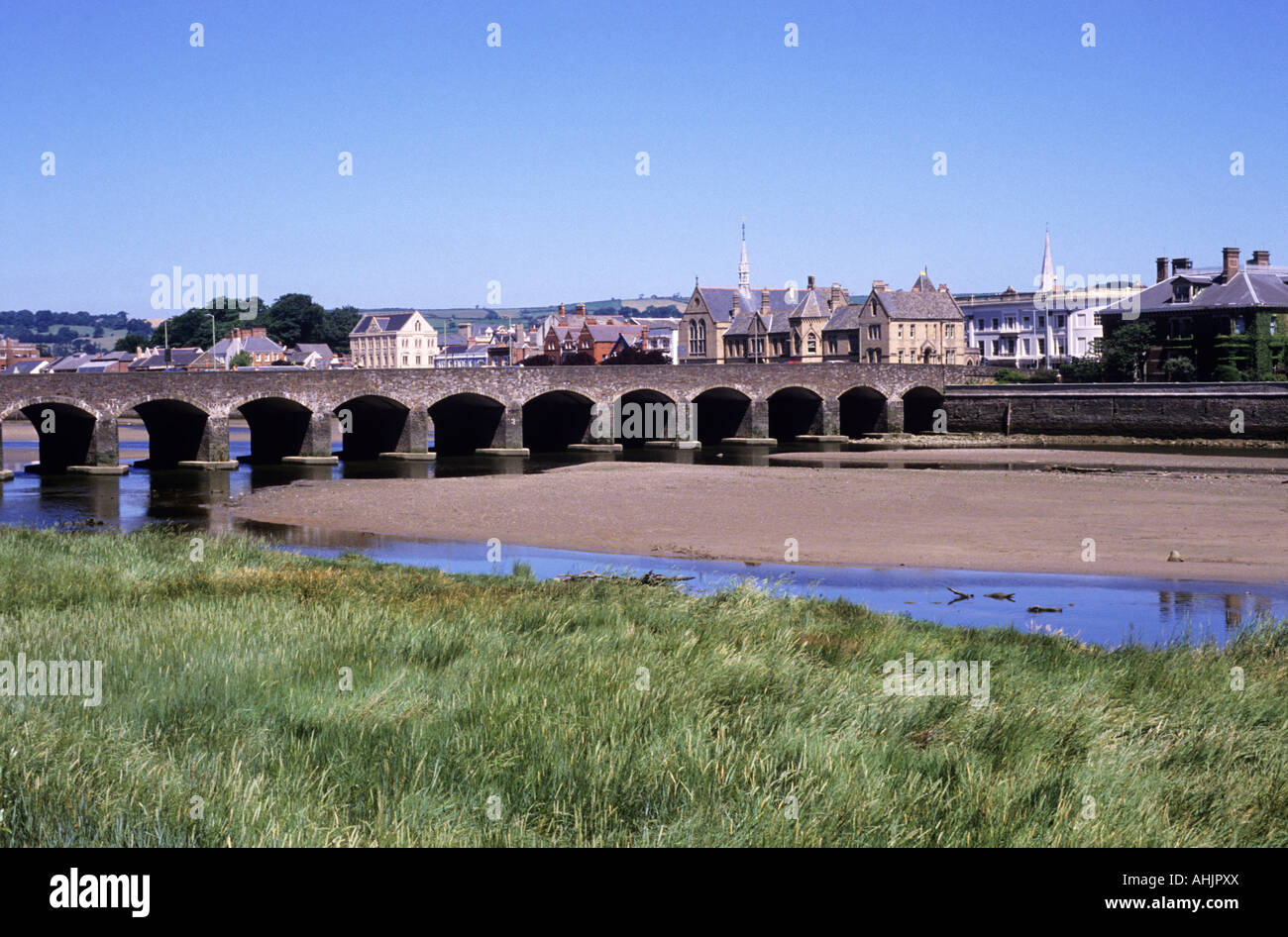 Barnstaple Devon 13. Jahrhundert lange Brücke Fluß Taw Stockfoto