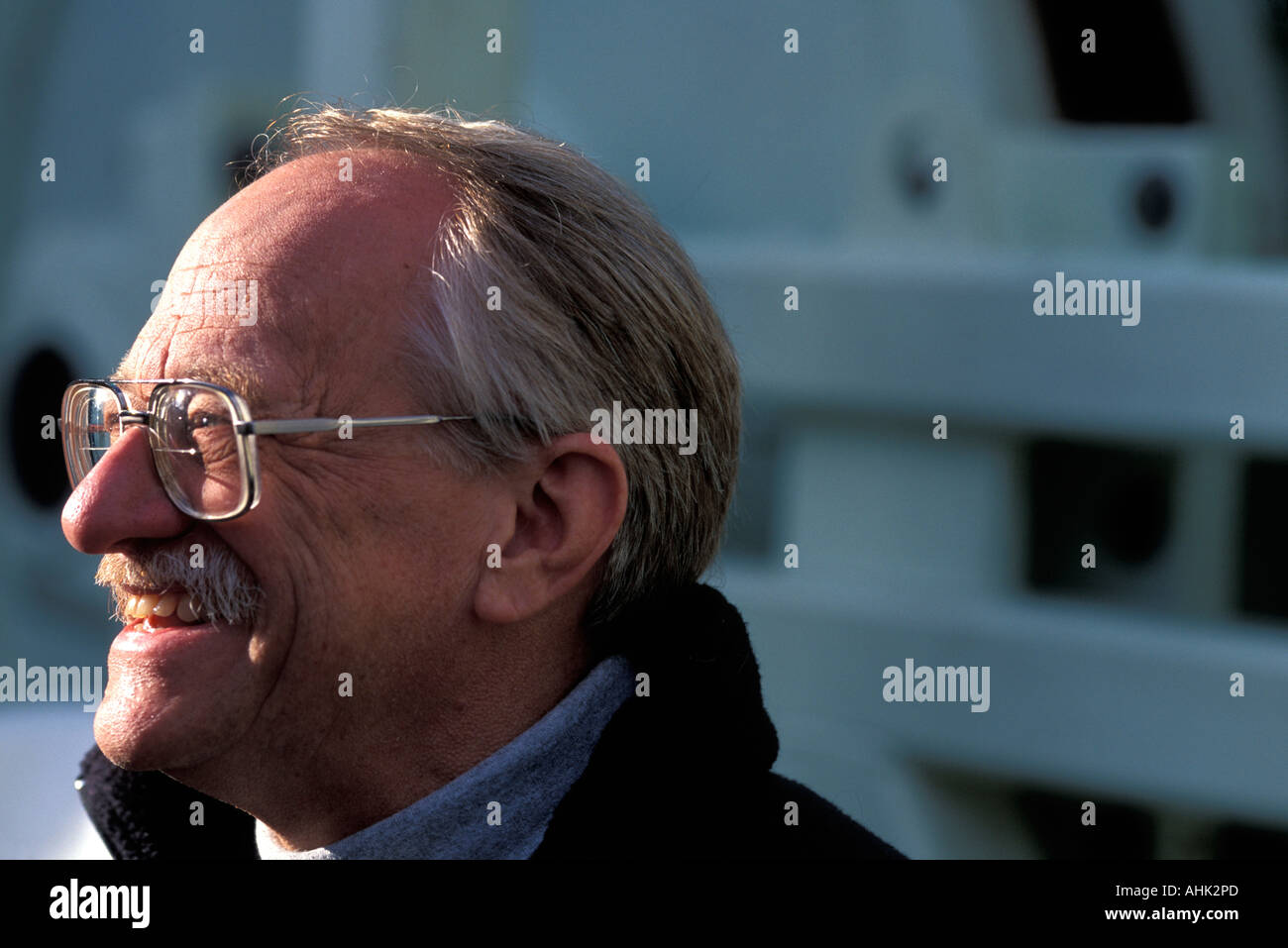 USA Oregon Geophysik Professor Paul Johnson an Bord der University of Washington Forschungsschiff R V Thomas G Thompson Stockfoto