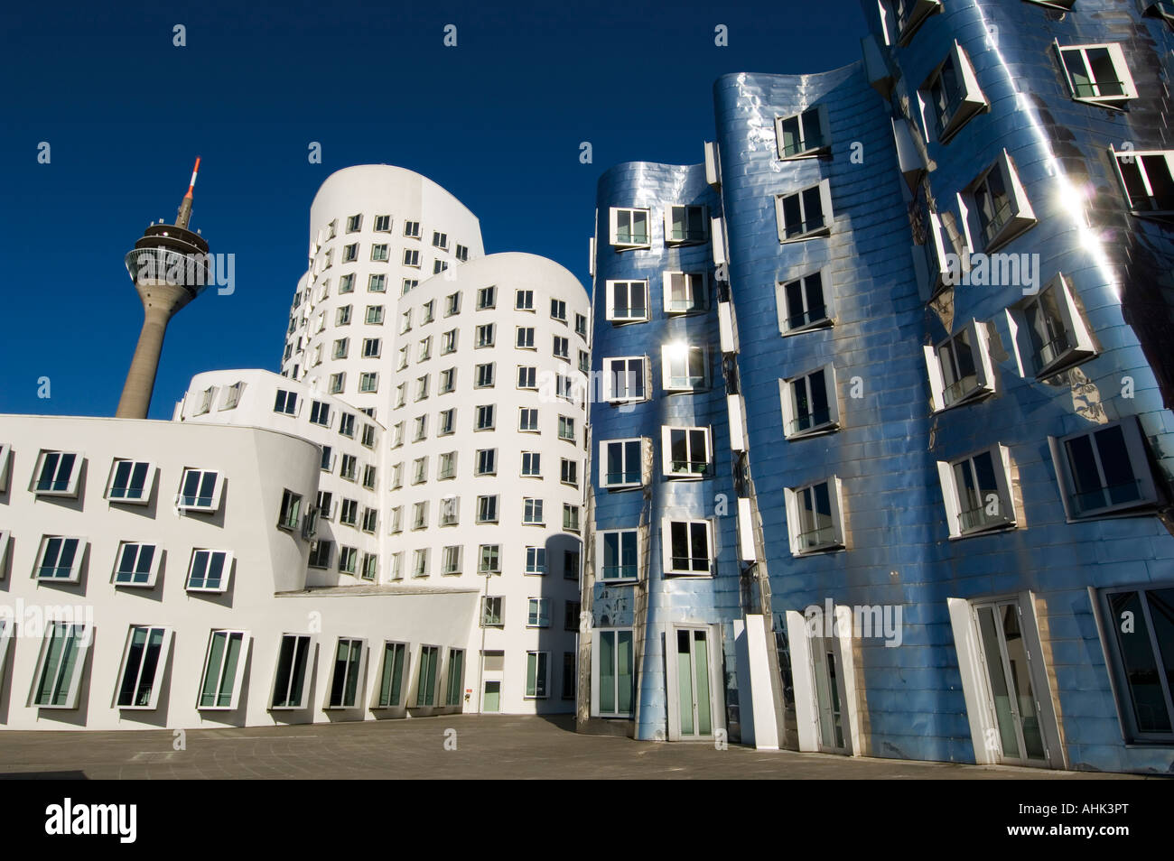 Kunst und Medien Zentrum Medien Hafen Rhein River Düsseldorf Stockfoto