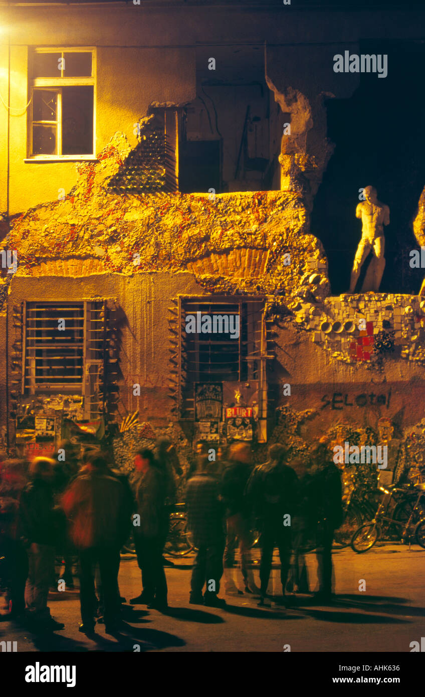 Metelkova einen international renommierten Alternativkultur Gemeinschaft und Jugend Hotspot in Sloweniens Hauptstadt Ljubljana... Stockfoto