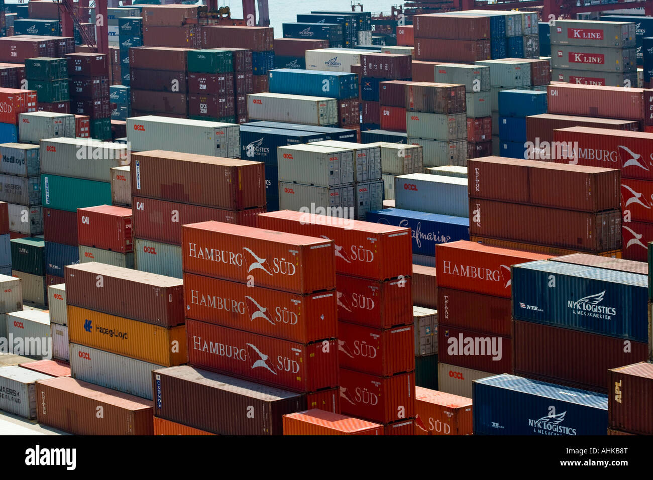 Shipping Container moderne Terminals Hong Kong Docks Stockfoto