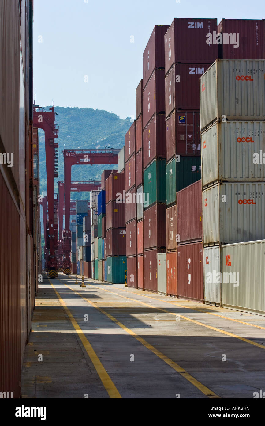 Shipping Container moderne Terminals Hong Kong Docks Stockfoto