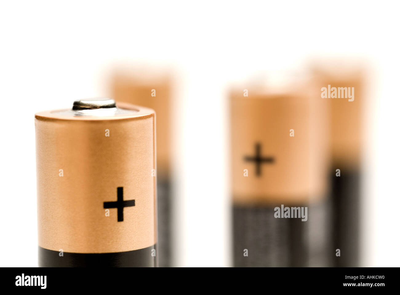 Eine starke Grafikstudio Bilder der vier AA-Batterien erschossen auf einer weißen Fläche und mit einer geringen Schärfentiefe zu erstellen Stockfoto