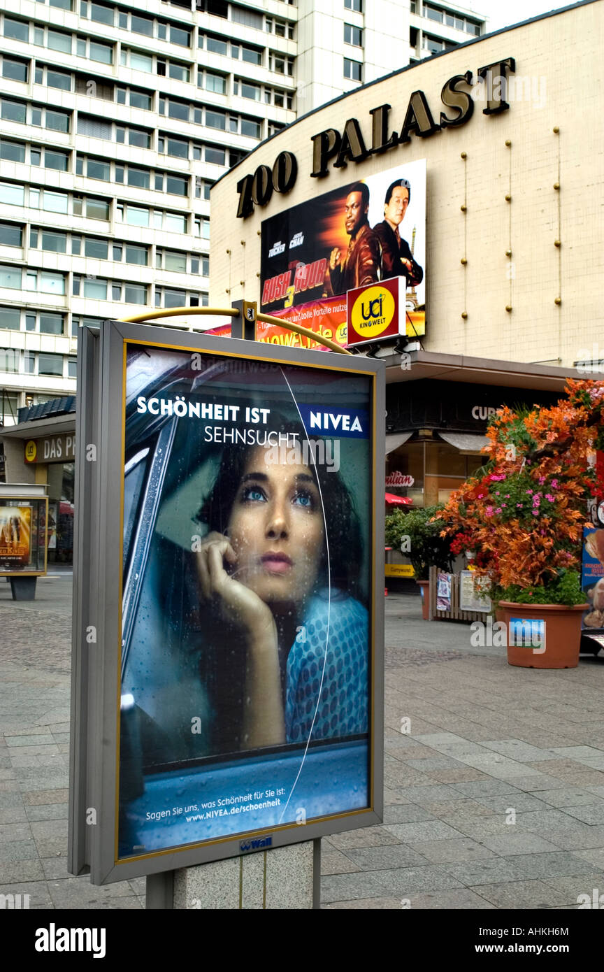 Kurfürstendamm Berlin Zoo Pallast Kino-Film Stockfoto