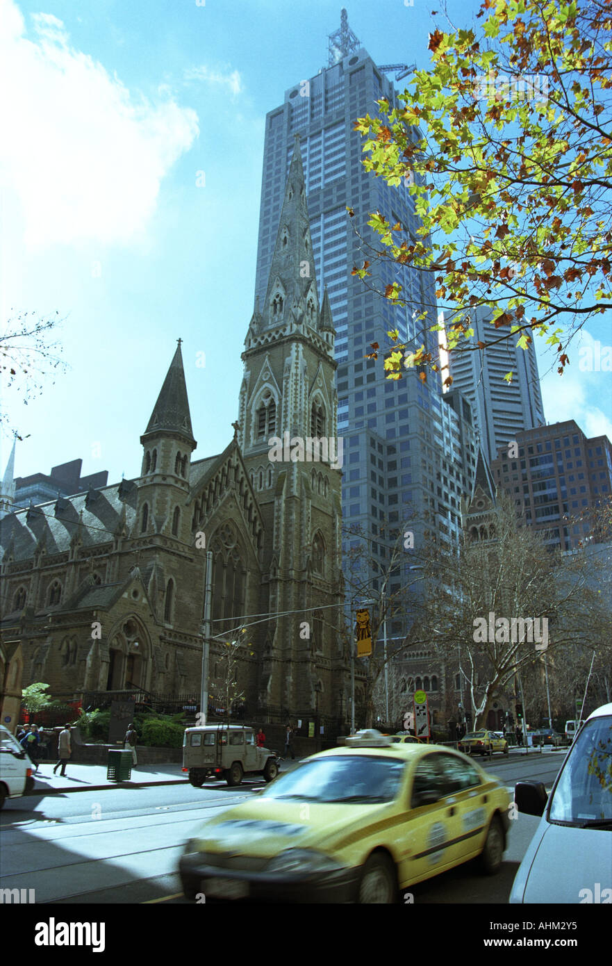 Bourke Street Melbourne, Australien, Stadt, Kirche, Taxi, Taxi, gelb, blau, grün Stockfoto