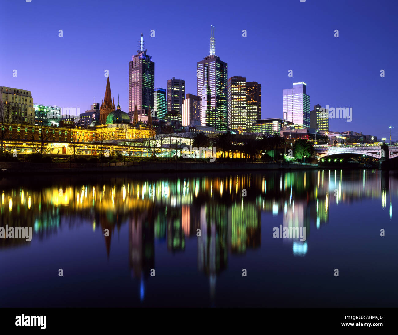Yarra River mit Princes Bridge und CBD Melbourne Victoria Australien Stockfoto