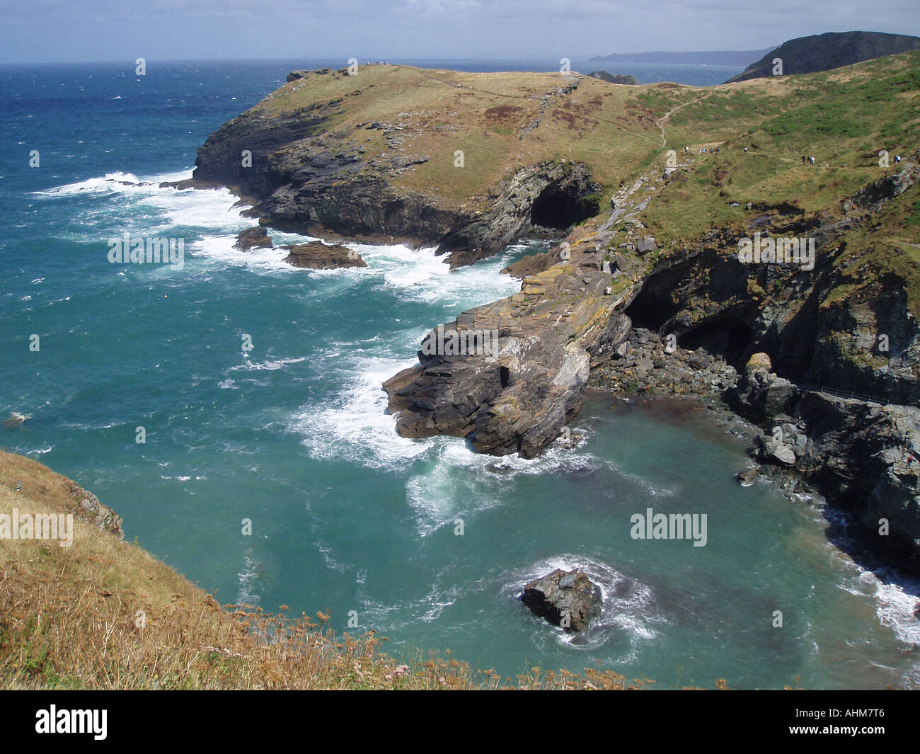 Blick auf die kornischen Küste von König Arthurs Burg Tintagel, Cornwall, UK Stockfoto