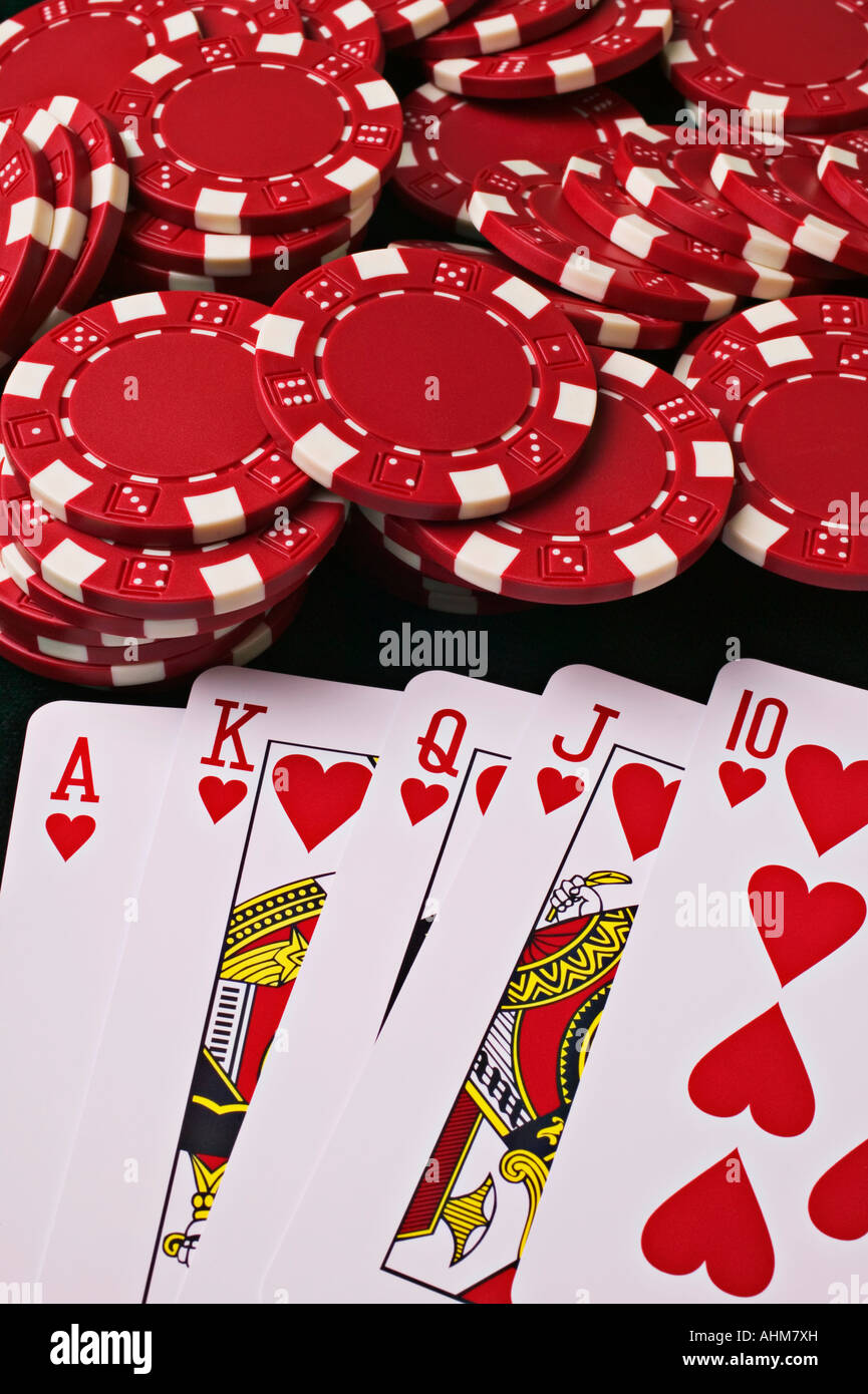 Spielkarten und Poker-chips Stockfoto