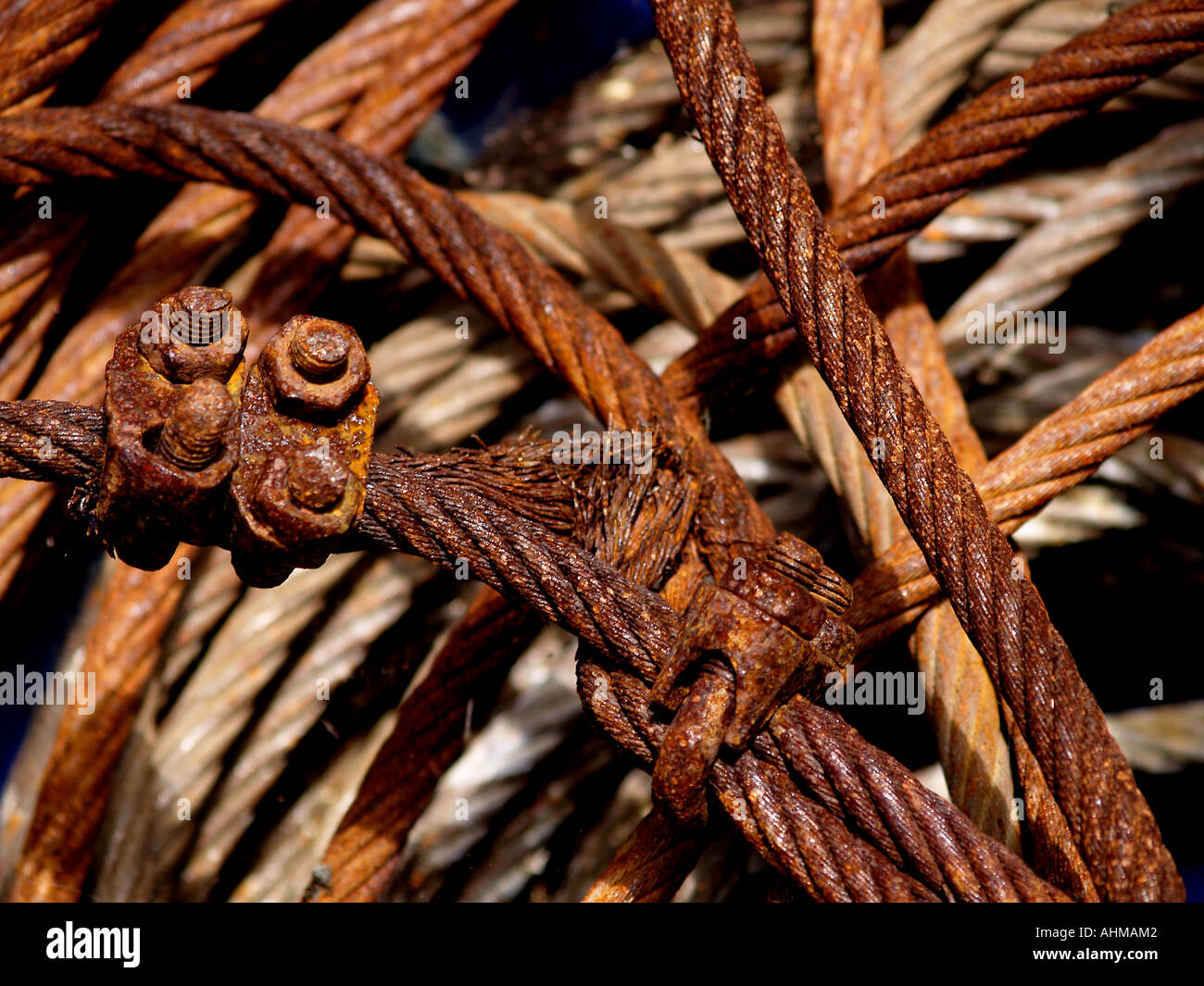 Rostige Drahtseil an Fischen Dorf von Penberth in Cornwall, Großbritannien. Stockfoto