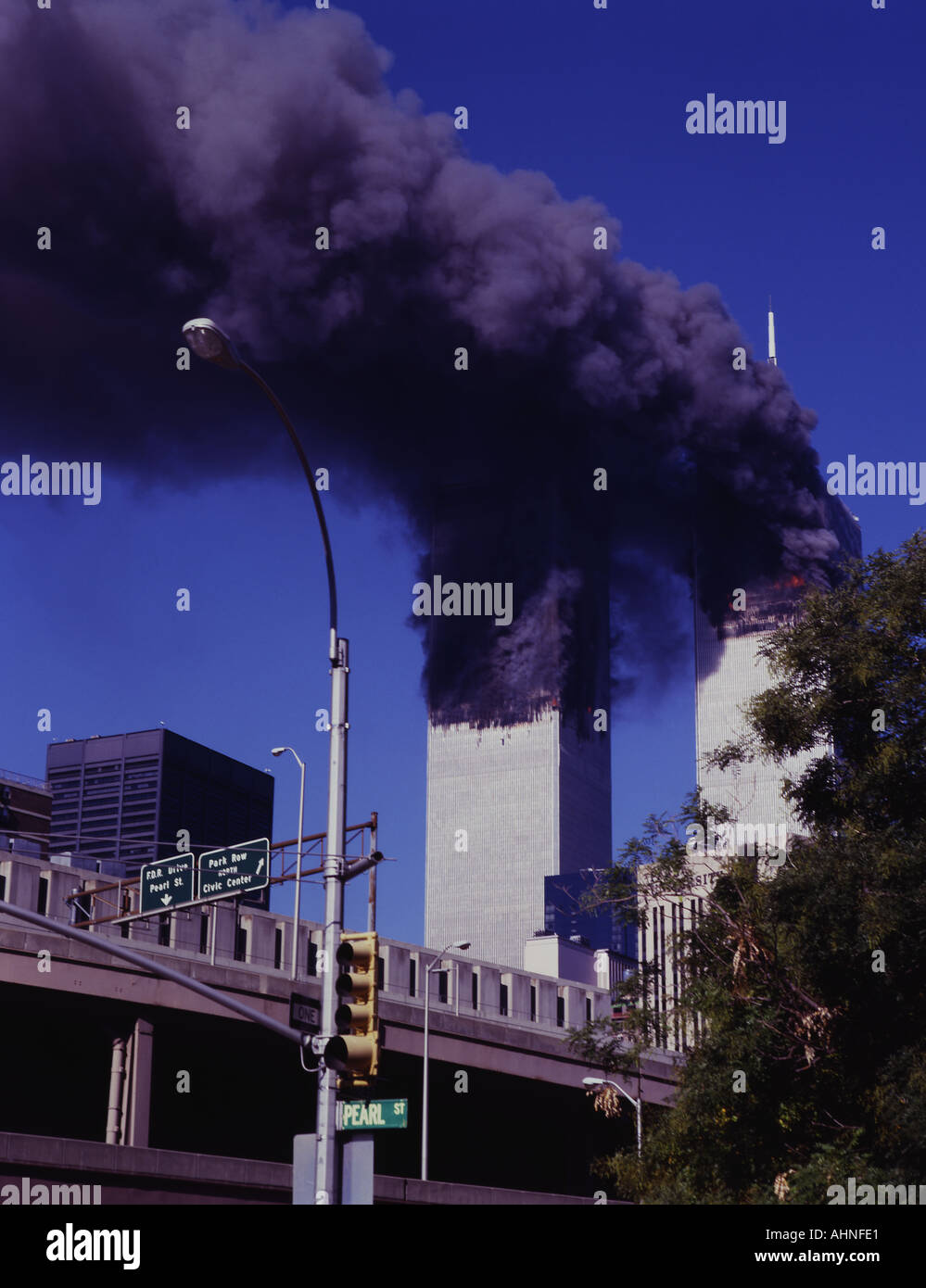 Am 11.. September 2001 Blick von der South Street. Stockfoto