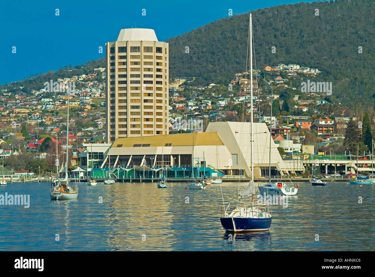 Wrest Point Casino am Ufer des Derwent River Hobart Tasmanien Stockfoto