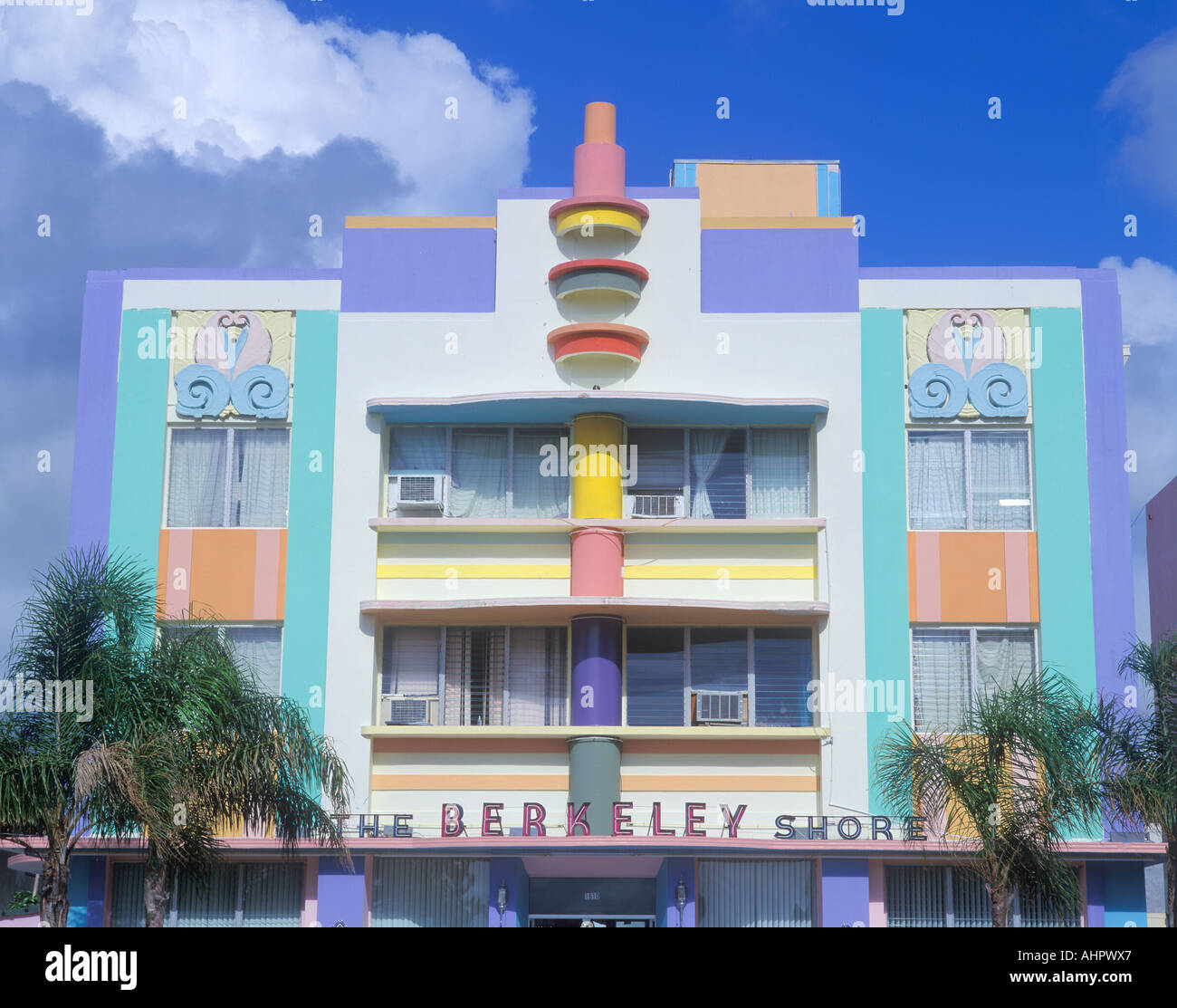 Nahaufnahme von Schaufenster im Art-Deco-Viertel von South Beach in Florida Stockfoto