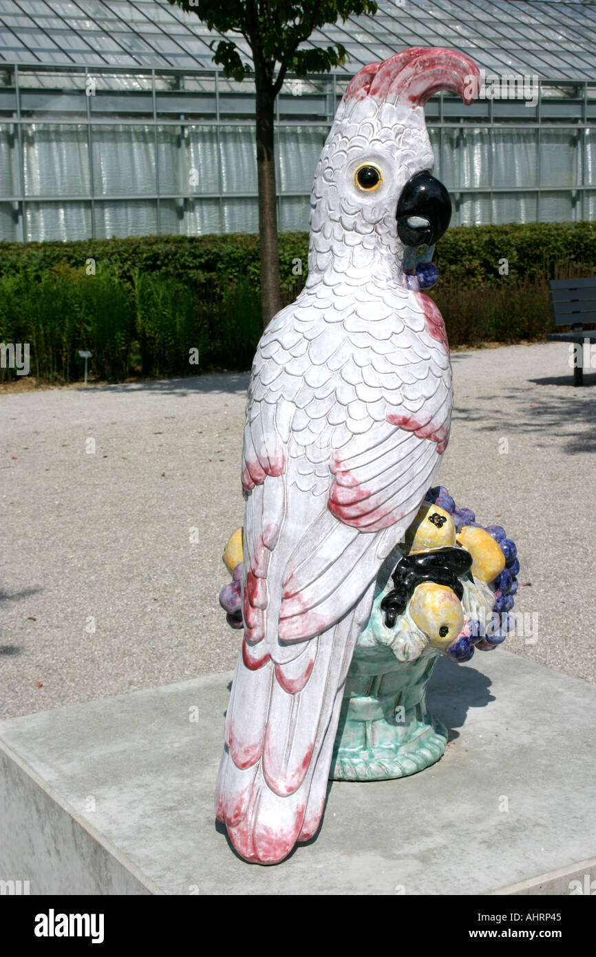 Nymphenburg Porzellan-Vogel-Statue am Muenchen Bundesrepublik Garten Ausstellung zeigen 2005 Bayern München Stockfoto