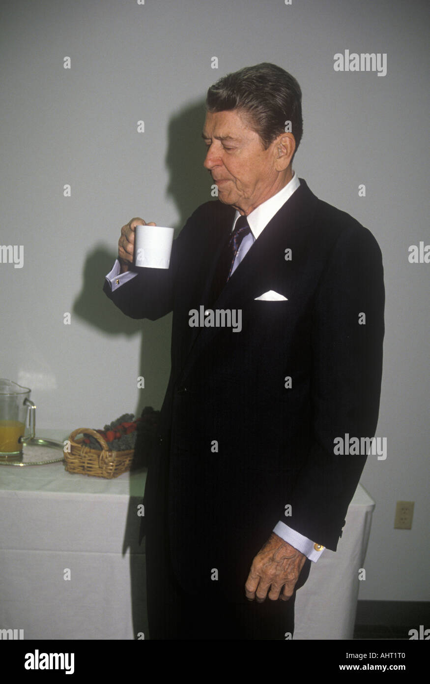 Präsident Ronald Reagan eine Kaffee-Pause Stockfoto
