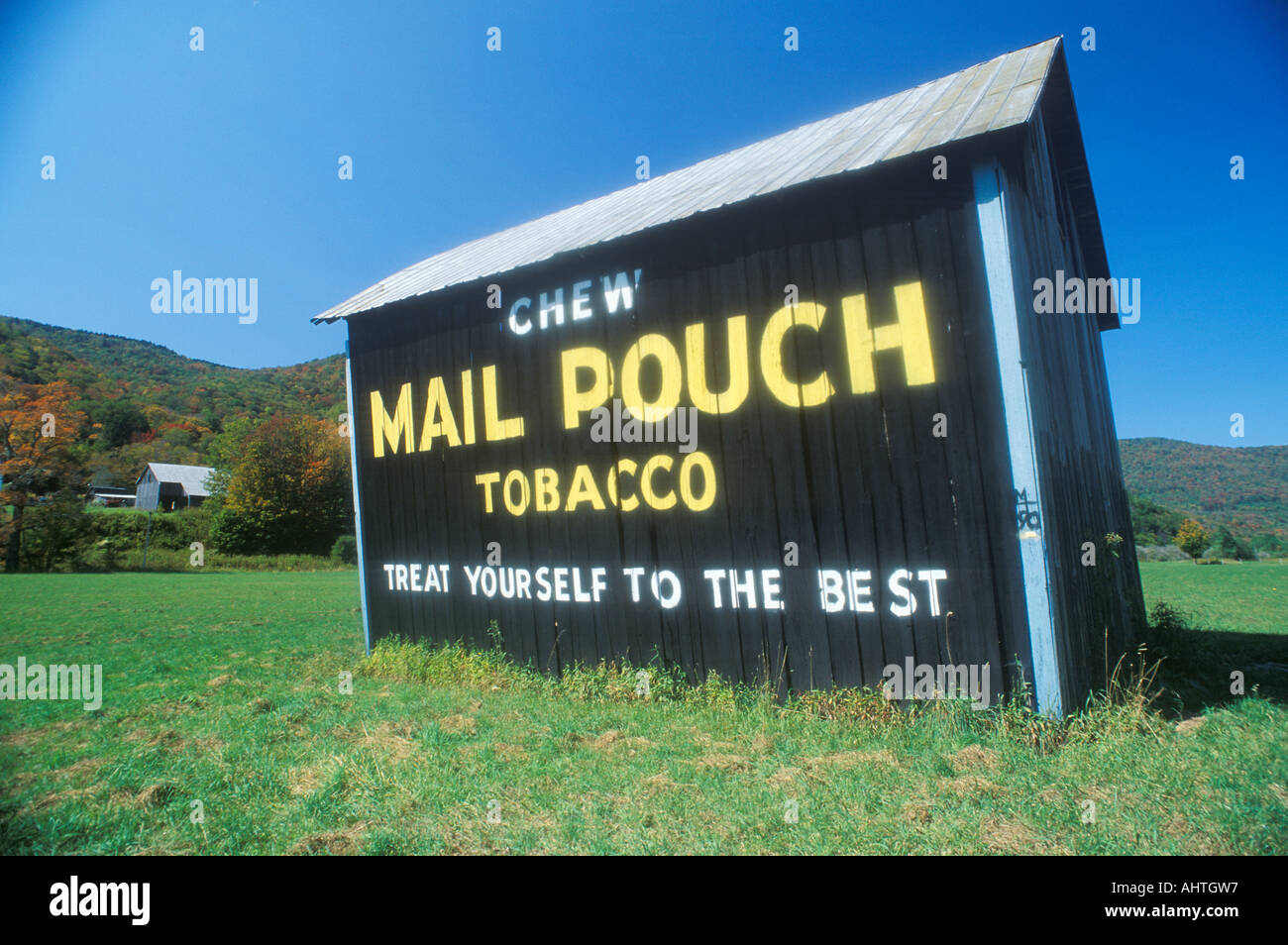 Ein Zeichen, das Kauen Mail Pouch Tabak behandeln Sie sich zu den besten liest Stockfoto