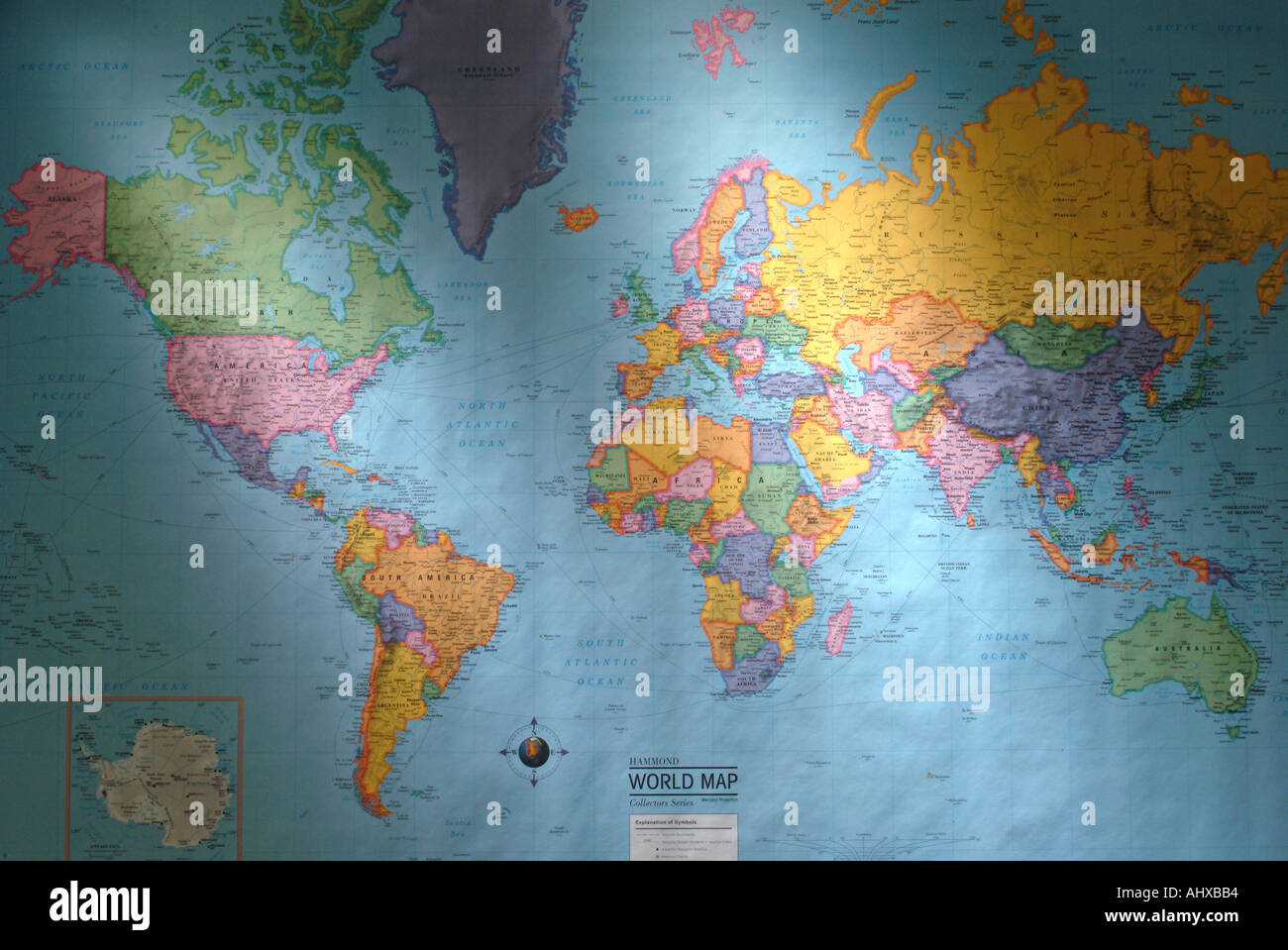 illustrierte Weltkarte mit Ländern und Kontinenten Stockfotografie - Alamy
