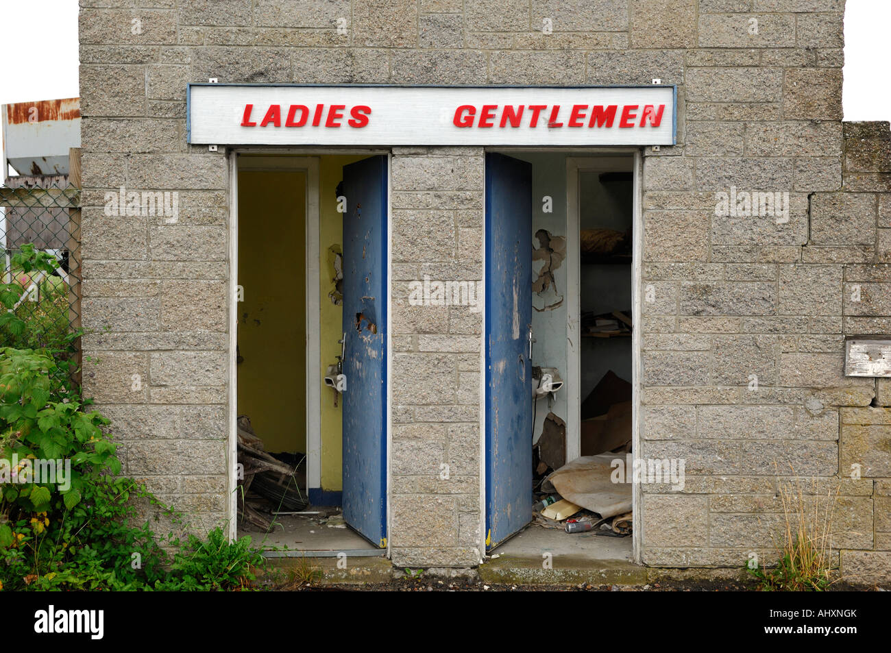 Verlassene Toiletten Stockfoto