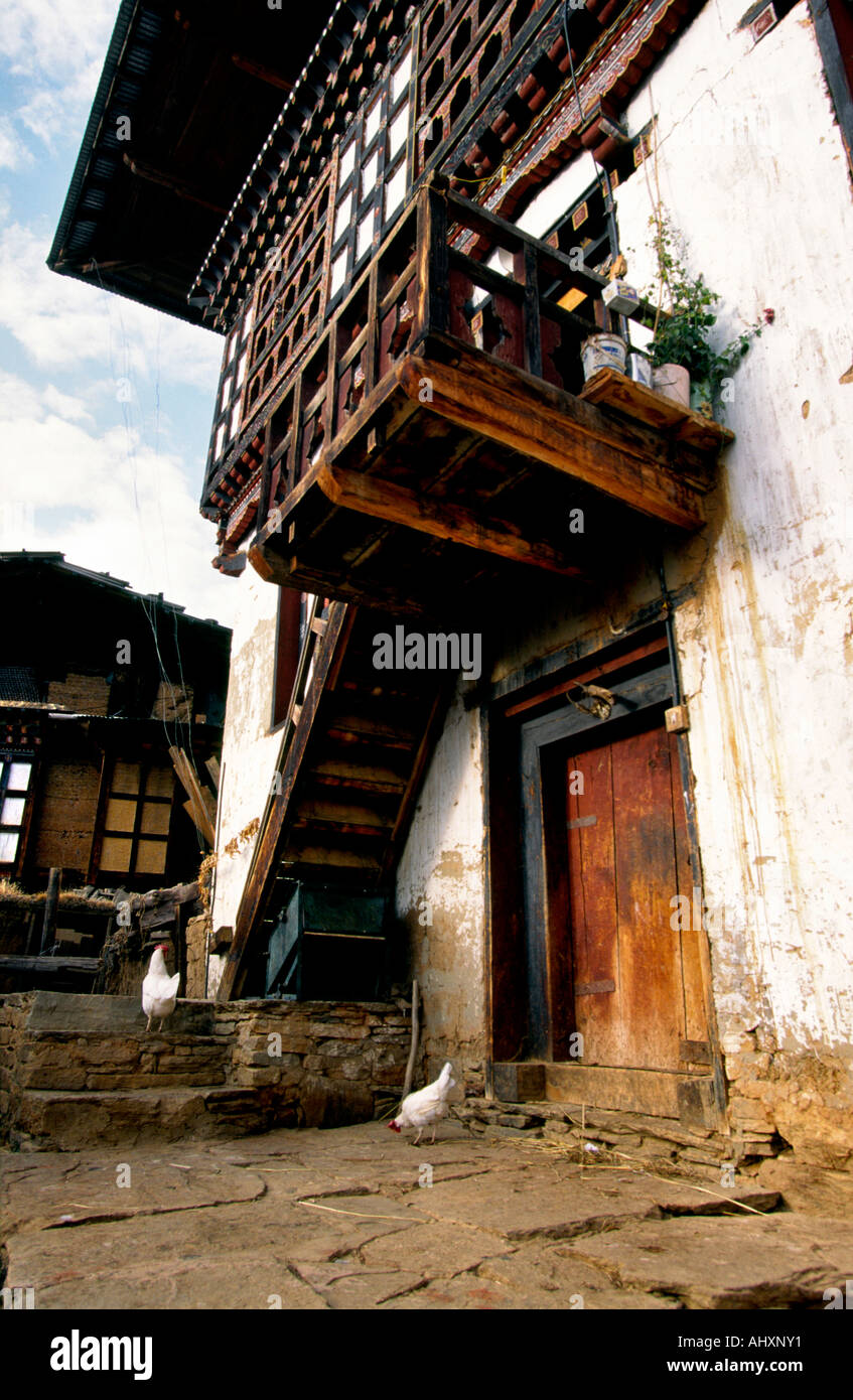 Bhutan Paro Tal Landwirtschaft Eingang zum Bauernhaus Stockfoto
