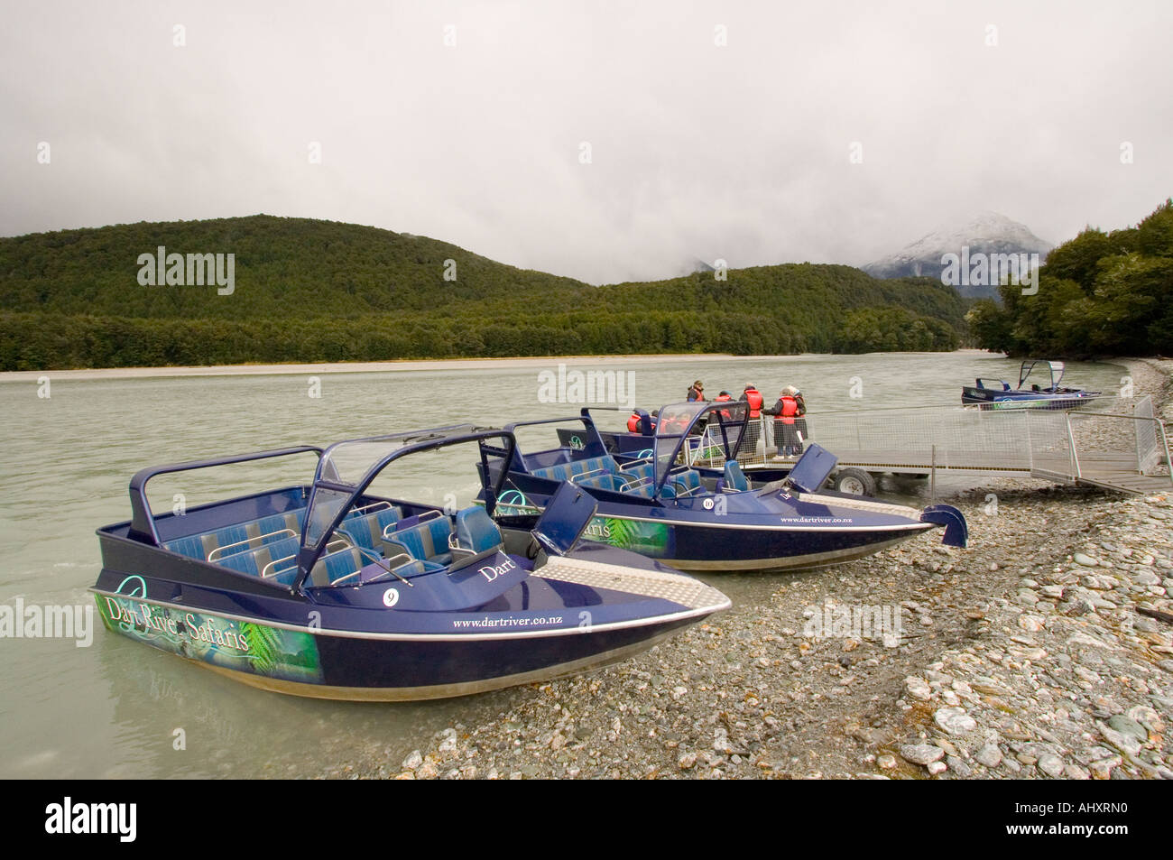 Dart River Safariboote auf Dart river Stockfoto