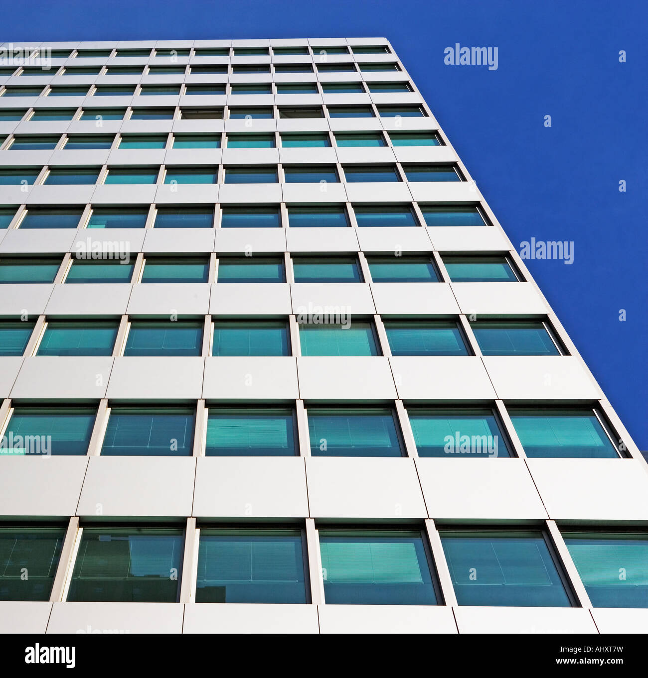 Niedrigen Winkel Ansicht Hochhaus Stockfoto