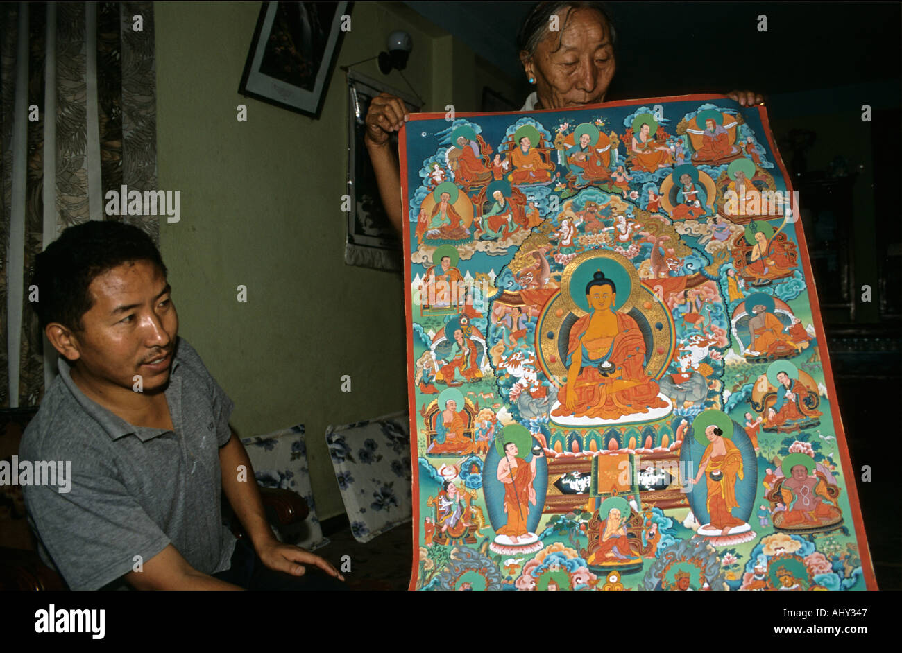 Thargye La und Sohn berühmter Thangka Master von Boudhanath Kathmandu-Nepal Stockfoto