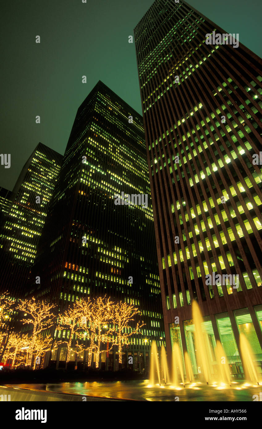 Gerechte Zentrum nachts Manhattan New York NY Inselstaat Nordamerika US USA Stockfoto