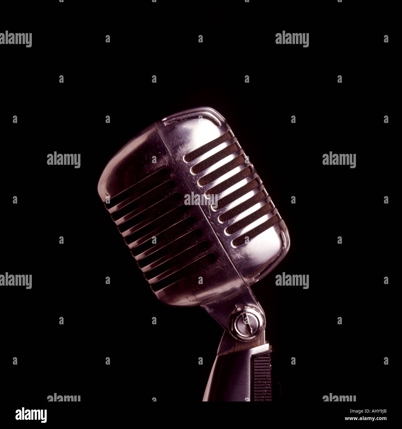 Mikrofon klassische amerikanische Shure Unidyne Modell aus 1941 bis 1946  Stockfotografie - Alamy