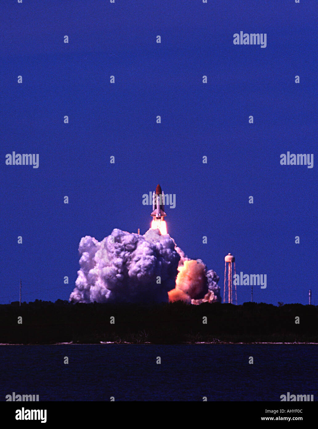 Space Shuttle Abheben in Cape Canaveral, Florida, USA Stockfoto
