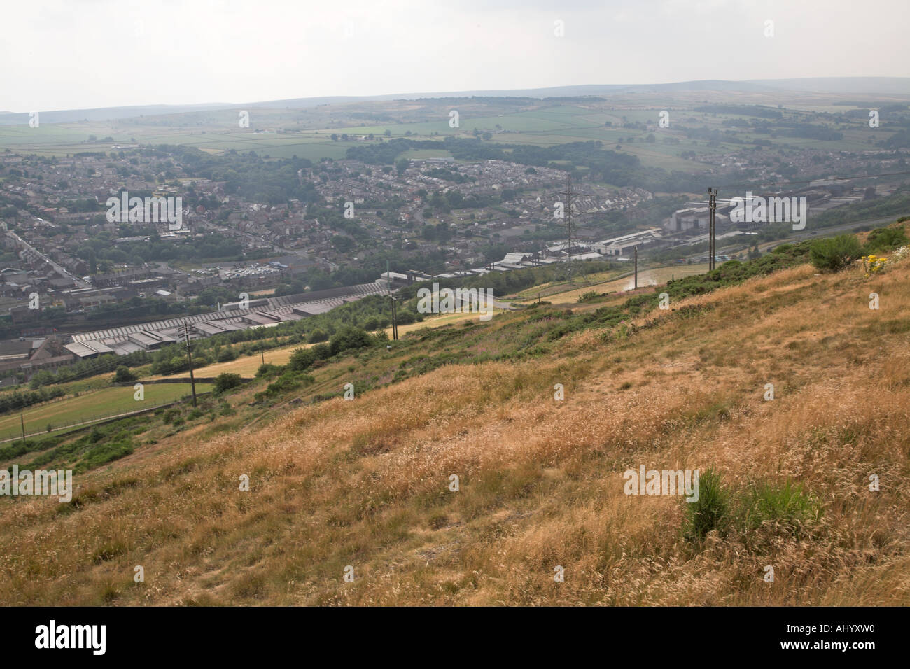 Stocksbridge Stahlwerke und Stadt in Pennine Hills in der Nähe von Sheffield Yorkshire England Stockfoto
