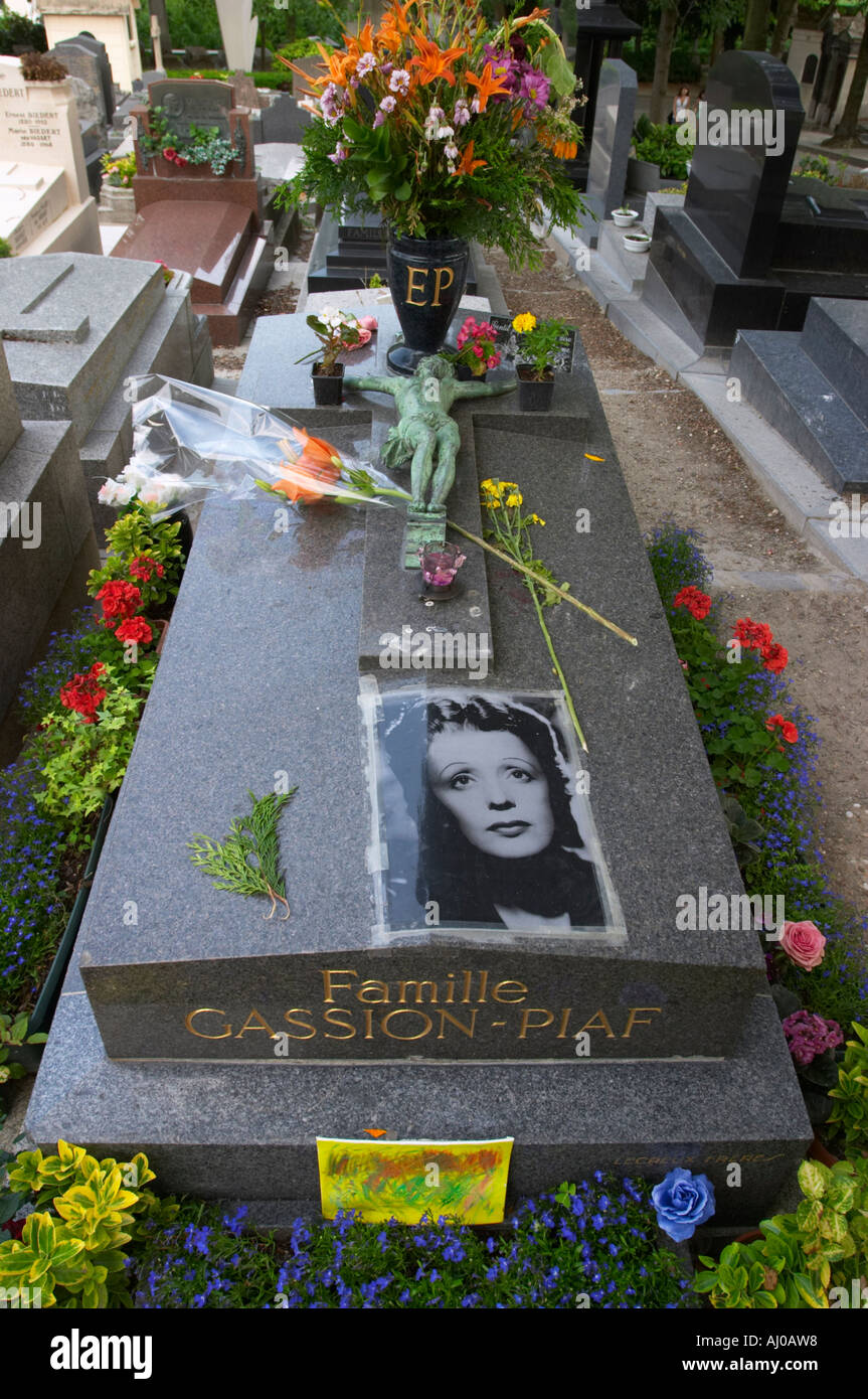 Grab der Sängerin Edith Piaf am Pere Lachaise Friedhof Paris France Stockfoto