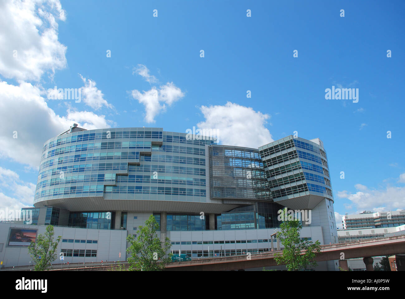 Vtc Van Technology Center Daimler Mercedes Benz Ag Unterturkheim Stuttgart Baden Wurttemberg Deutschland Stockfotografie Alamy