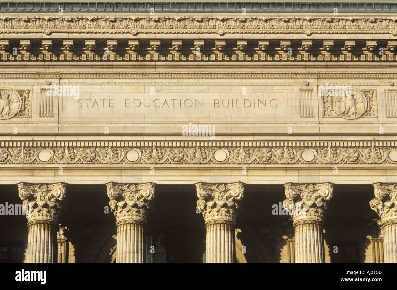 Reich verzierten Säulen der staatlichen Ausbildung Gebäude Albany NY Stockfoto