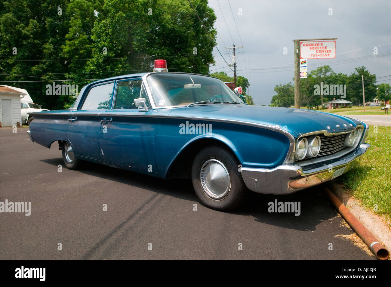 1960 Ford Polizeiauto in Mount Airy North Carolina Stadt Sonderangebot-Mayberry RFD Stockfoto