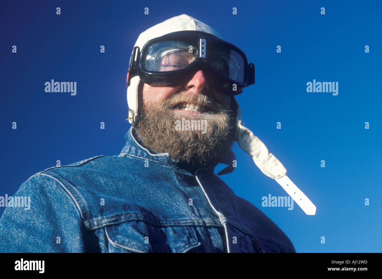 Ein bärtiger Mann mit Brille Stockfoto